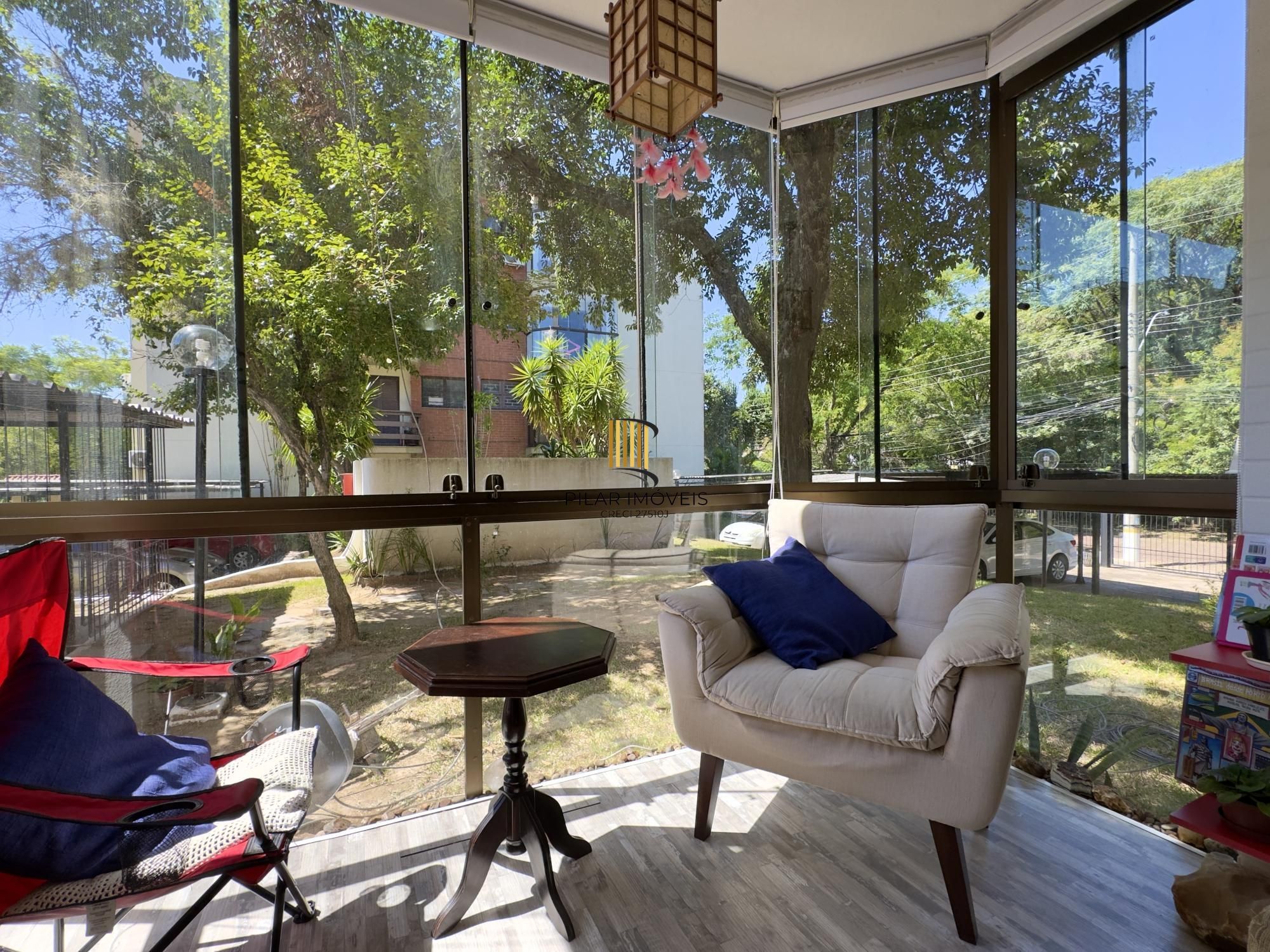 Apartamento 2 dormitórios com sacada e vaga de garagem próximo à PUCRS