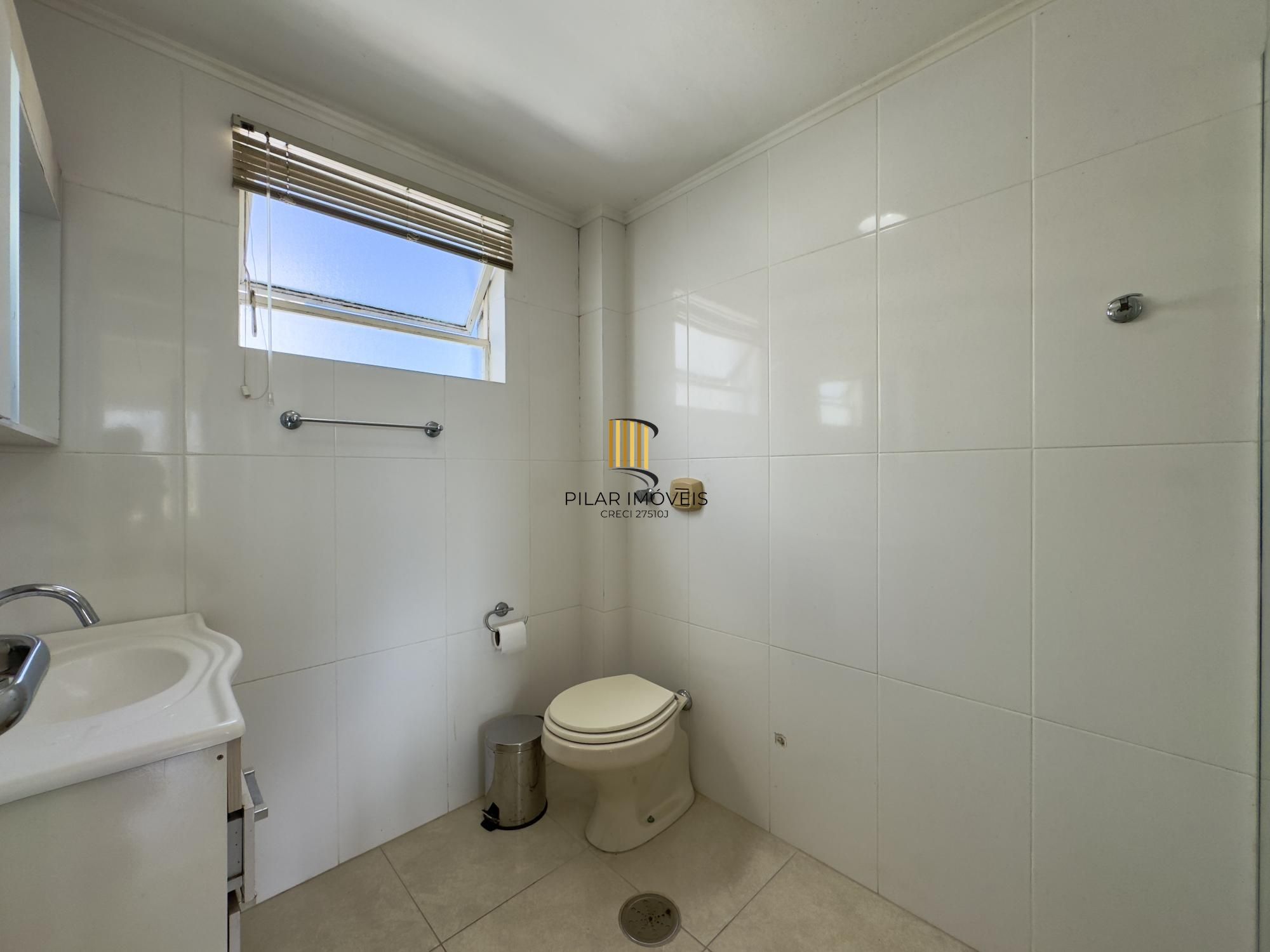 Apartamento de 1 dormitório, em andar alto, vista definida no Centro Histórico