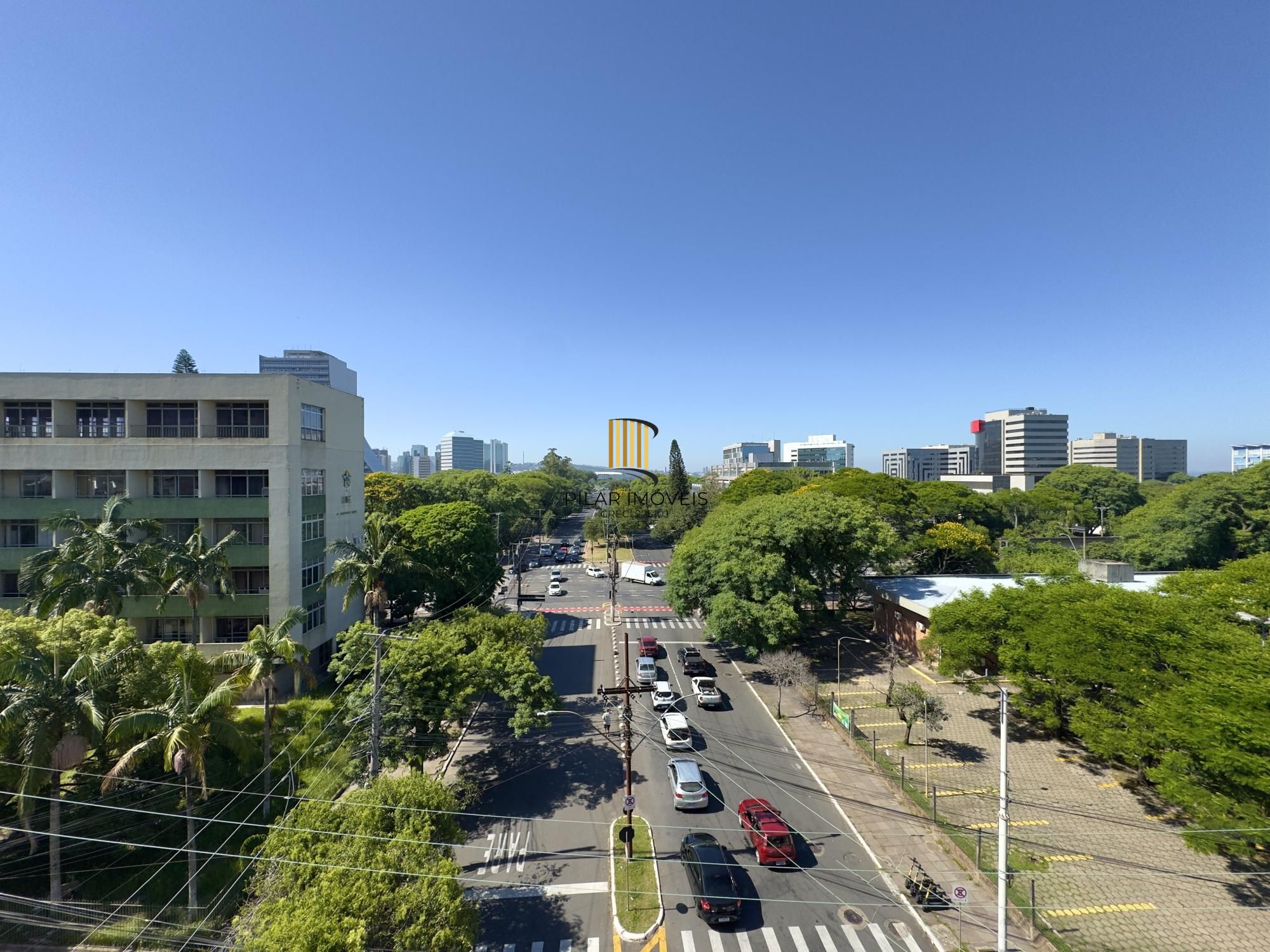 Cobertura 2 dormitórios no bairro Centro Histórico