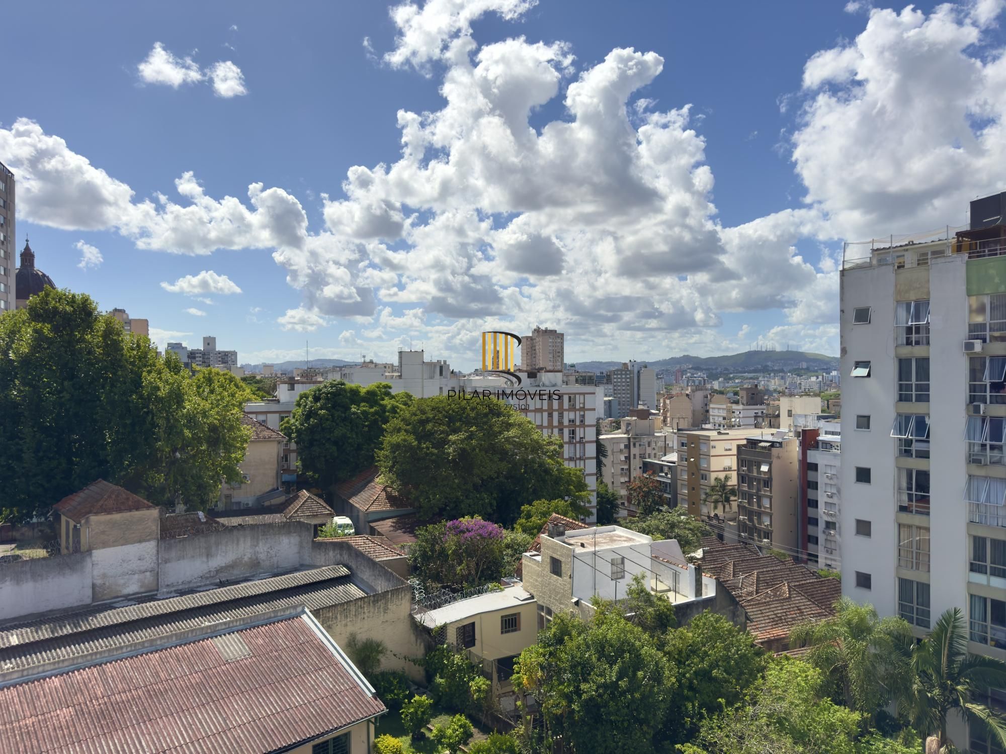 Apartamento de 1 dormitório, em andar alto, vista definida no Centro Histórico