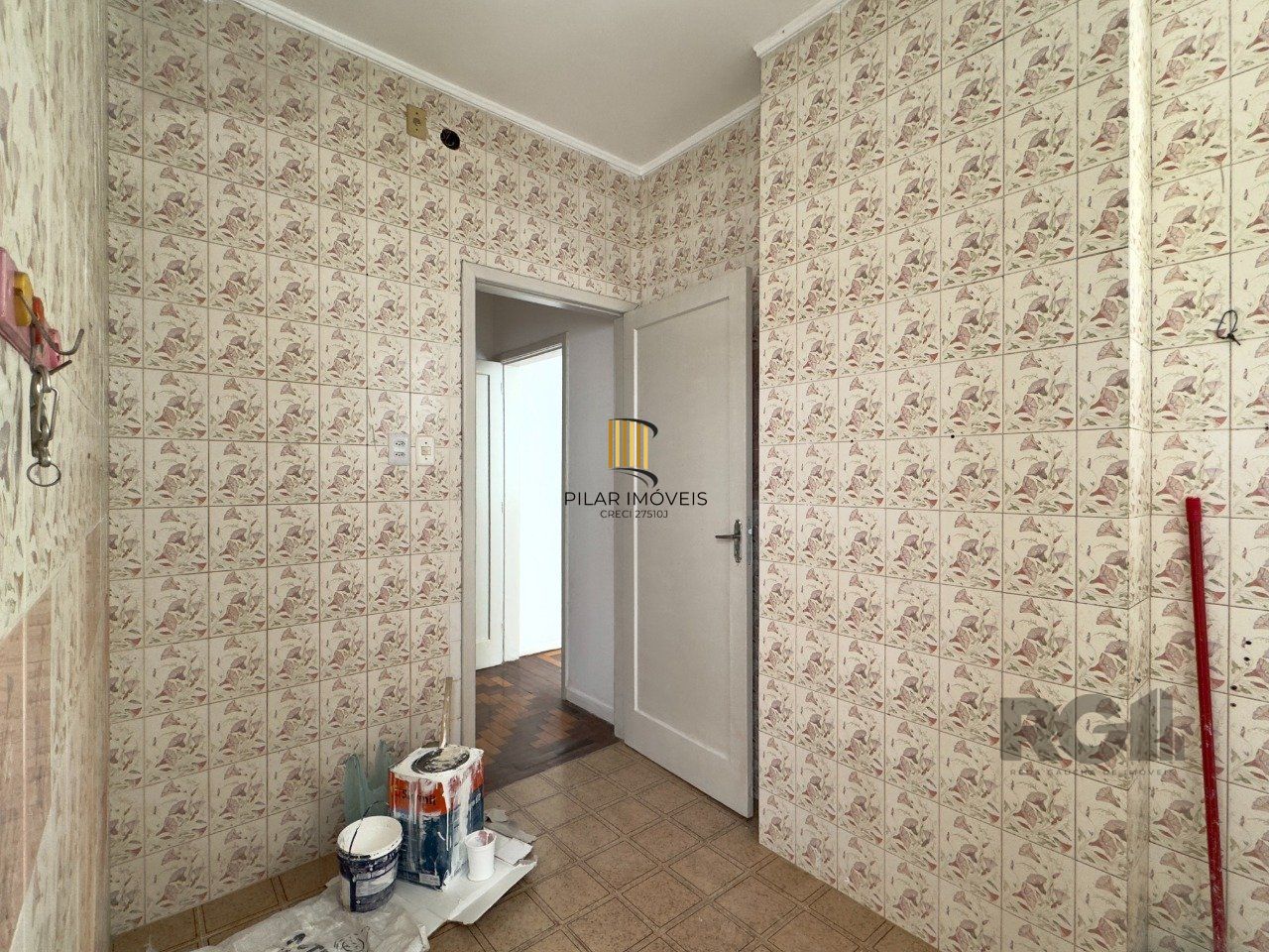 APARTAMENTO 2 DORMITÓRIOS AMPLO NO CENTRO HISTÓRICO