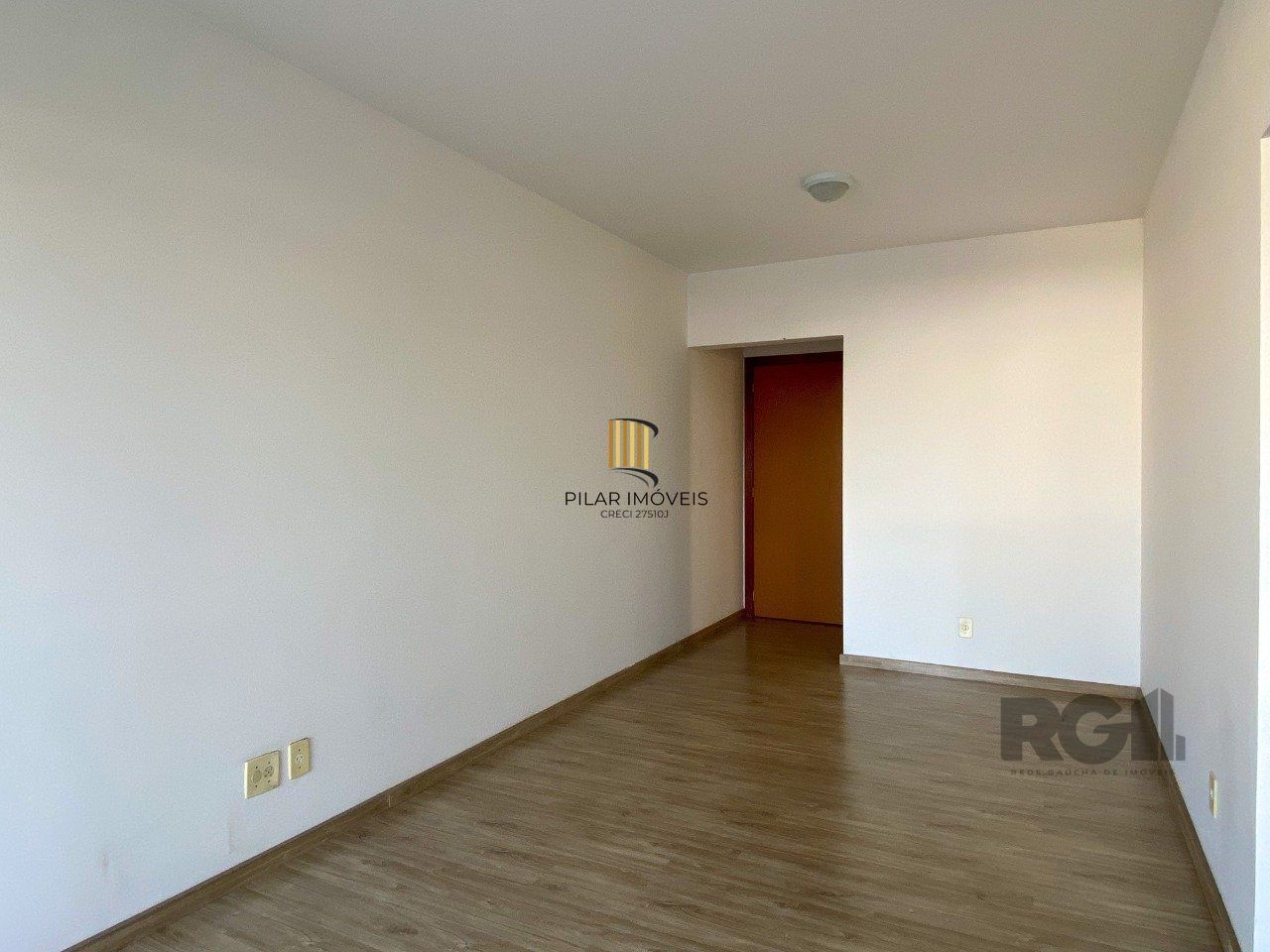 Apartamento 2 dormitórios no bairro Cavalhada