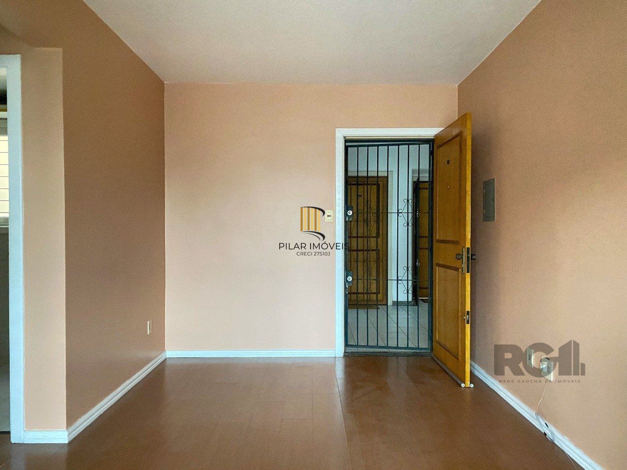 Apartamento com sacada, churrasqueira e vaga de garagem no Centro Histórico