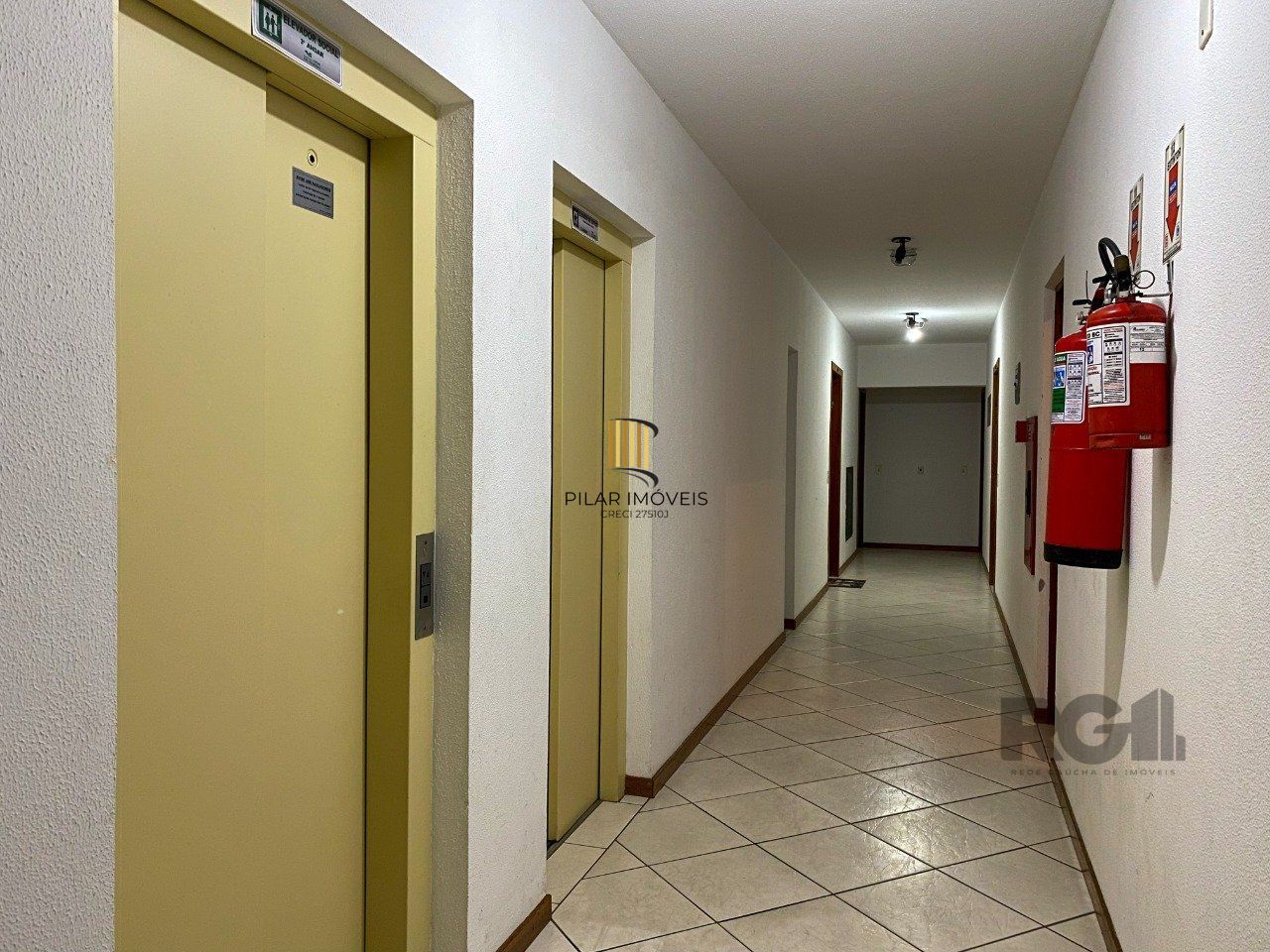 Apartamento 2 dormitórios no bairro Cavalhada