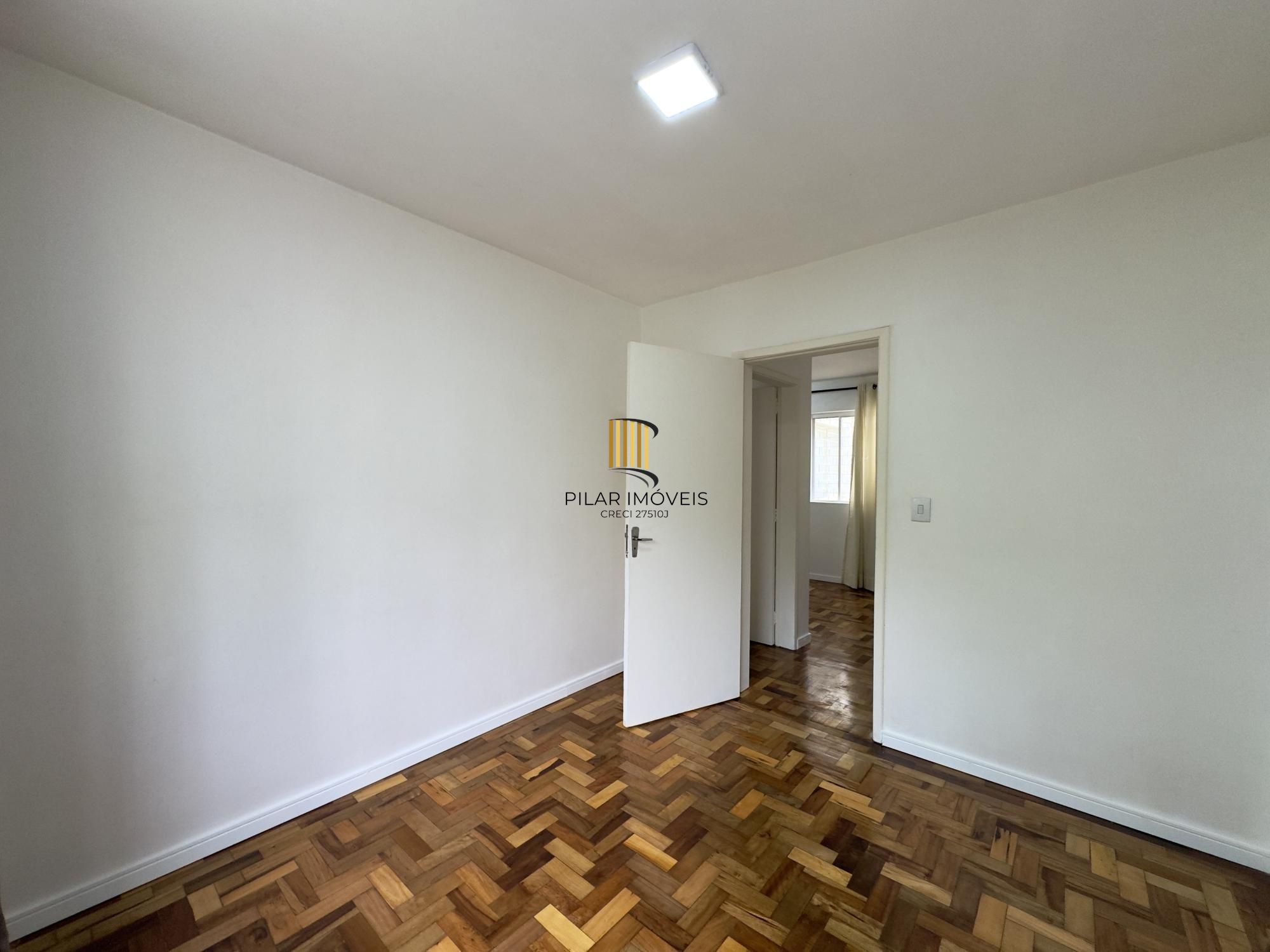 Apartamento de 3 dormitórios, super amplo e bem iluminado no Centro Histórico