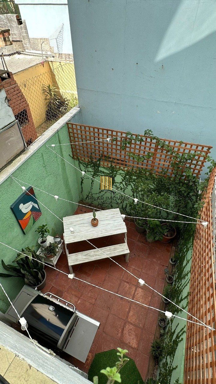 CASA TOTALMENTE REFORMADA EM ÓTIMA LOCALIZAÇÃO NO CENTRO HISTÓRICO