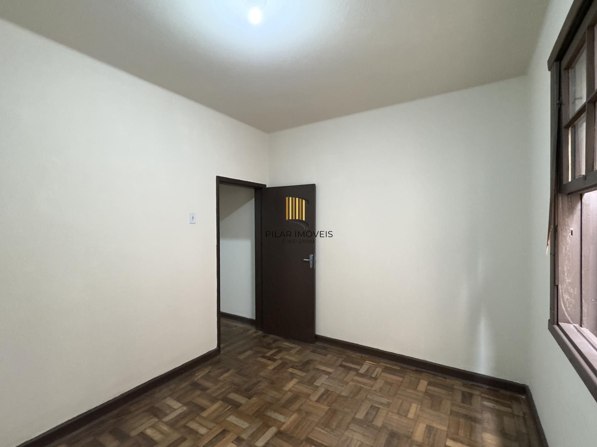 Apartamento de 62m², 2 dormitórios com banheiro auxiliar no Centro Histórico