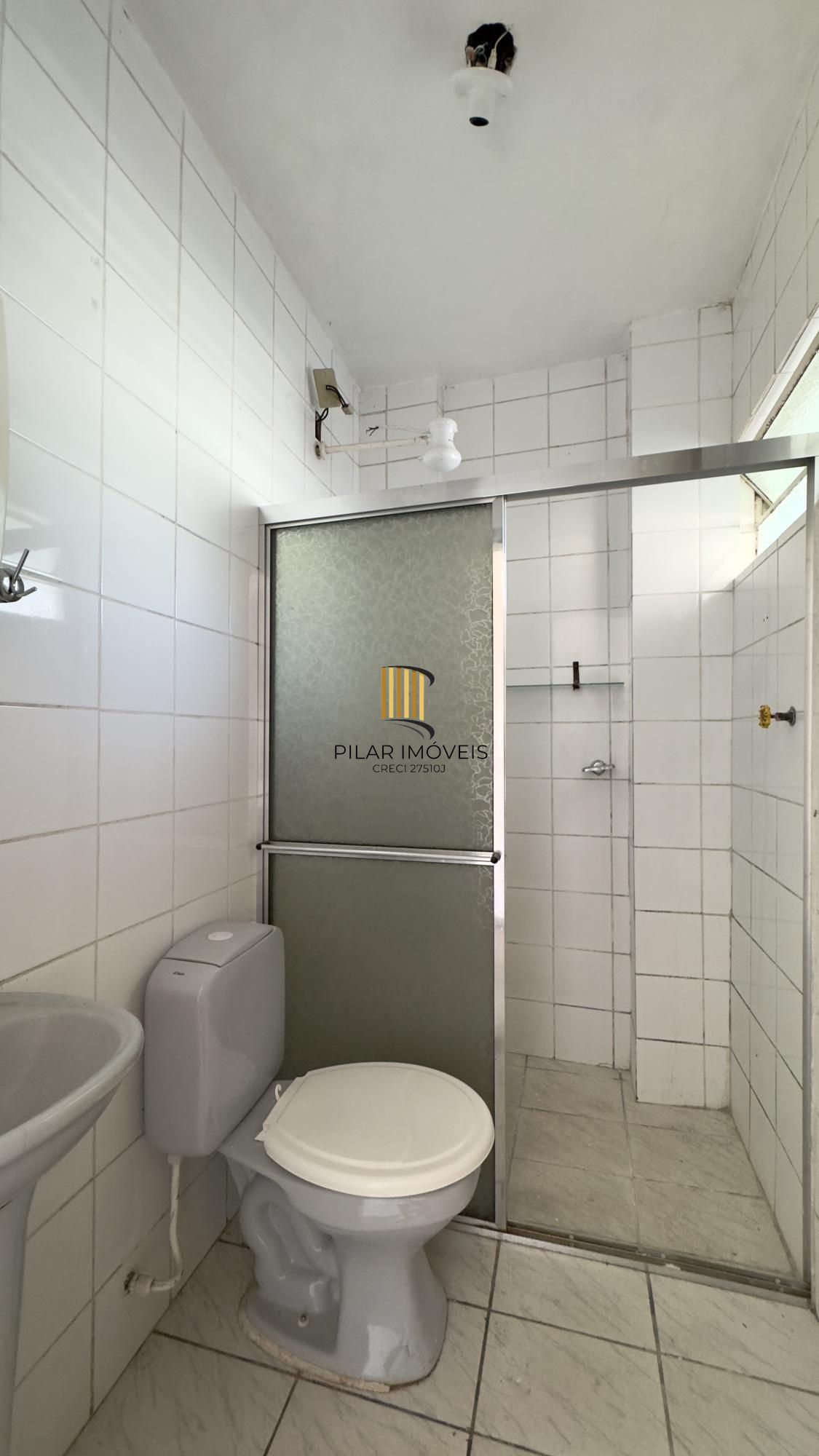 Apartamento 1 dormitório com vista e muito potencial no Centro Histórico