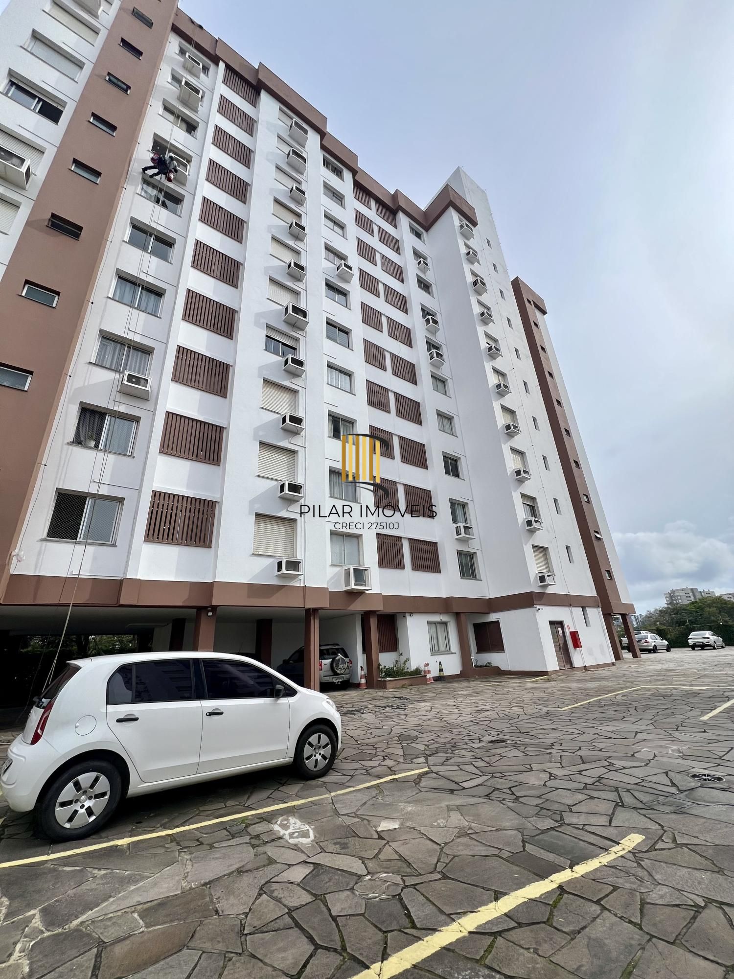 APARTAMENTO 2 DORMITÓRIOS COM VAGA DE GARAGEM