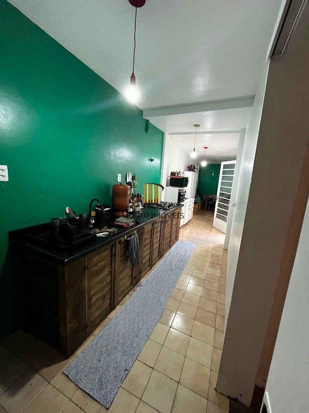 Apartamento 2 dormitórios com pátio no Centro Histórico