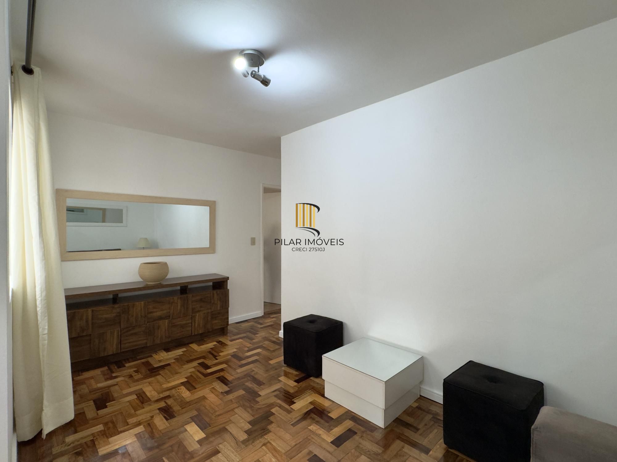 Apartamento de 3 dormitórios, super amplo e bem iluminado no Centro Histórico - Pilar Imóveis