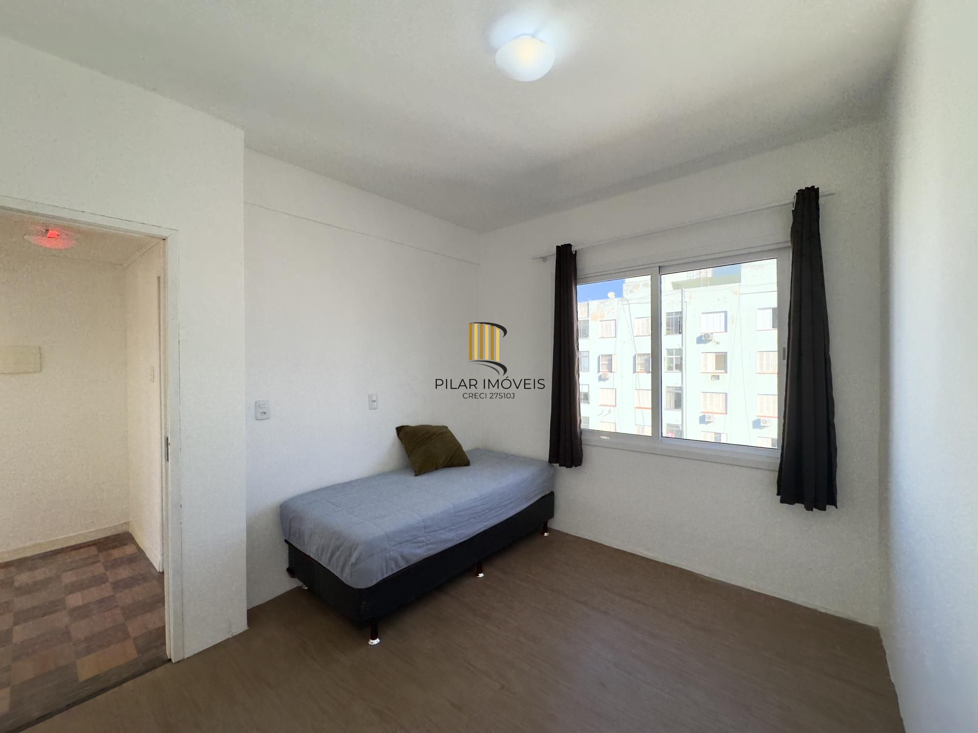 APARTAMENTO 2 DORMITÓRIOS REFORMADO COM LINDA VISTA NO CENTRO HISTÓRICO