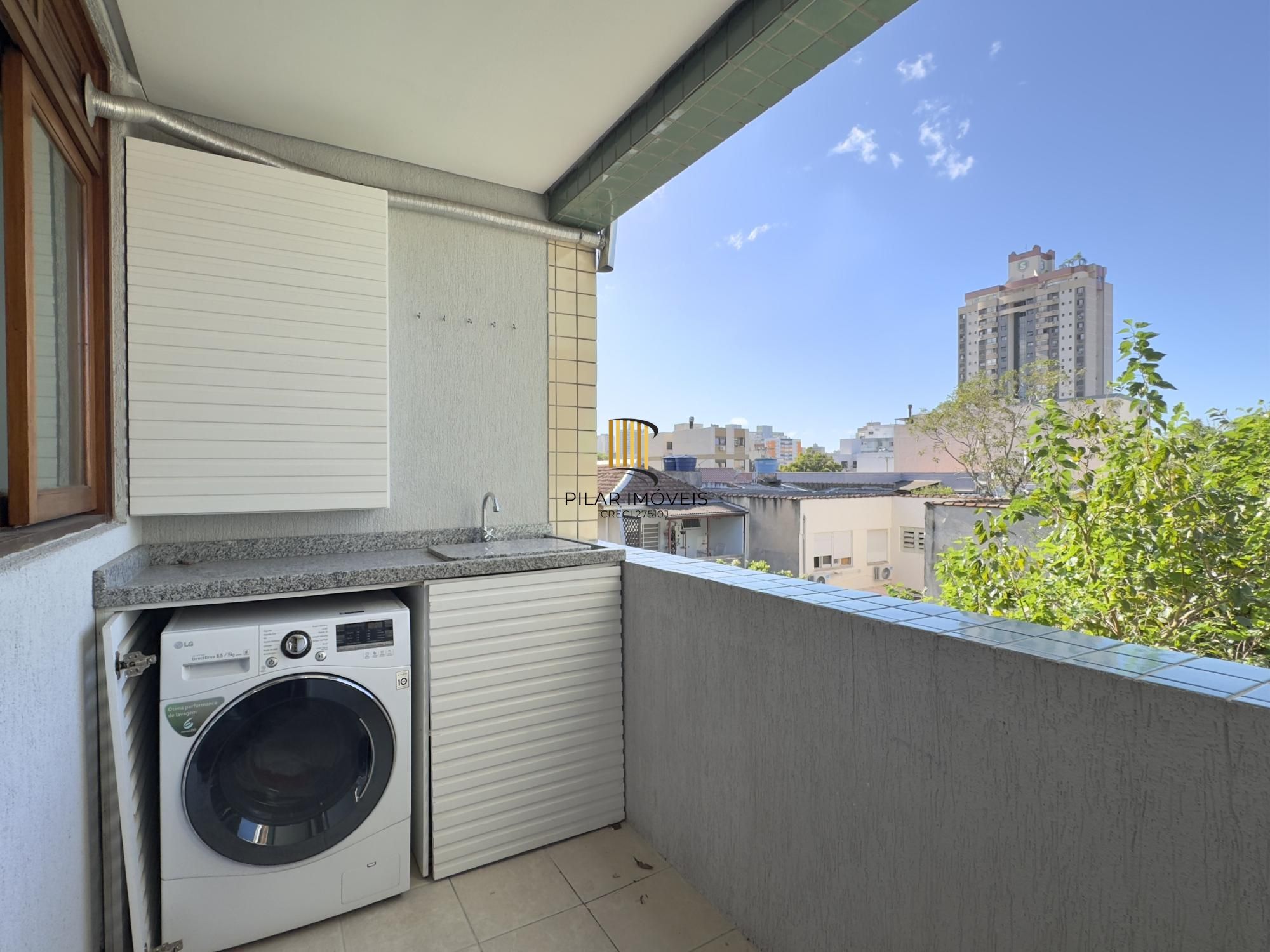 APARTAMENTO 1 DORMITÓRIO COM VAGA DE GARAGEM NO BAIRRO SANTANA