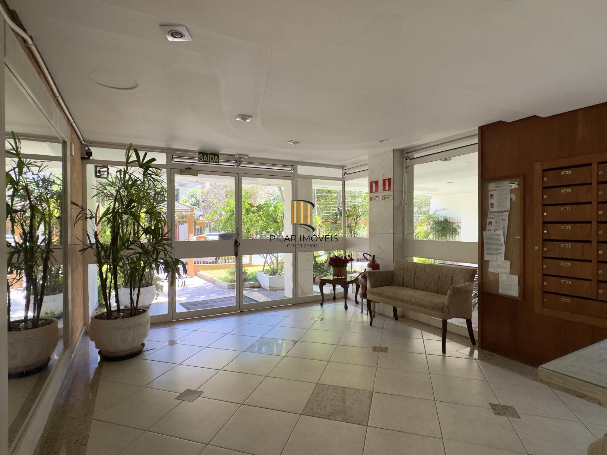 Apartamento 1 dormitório, super amplo, com vaga de garagem no Centro Histórico