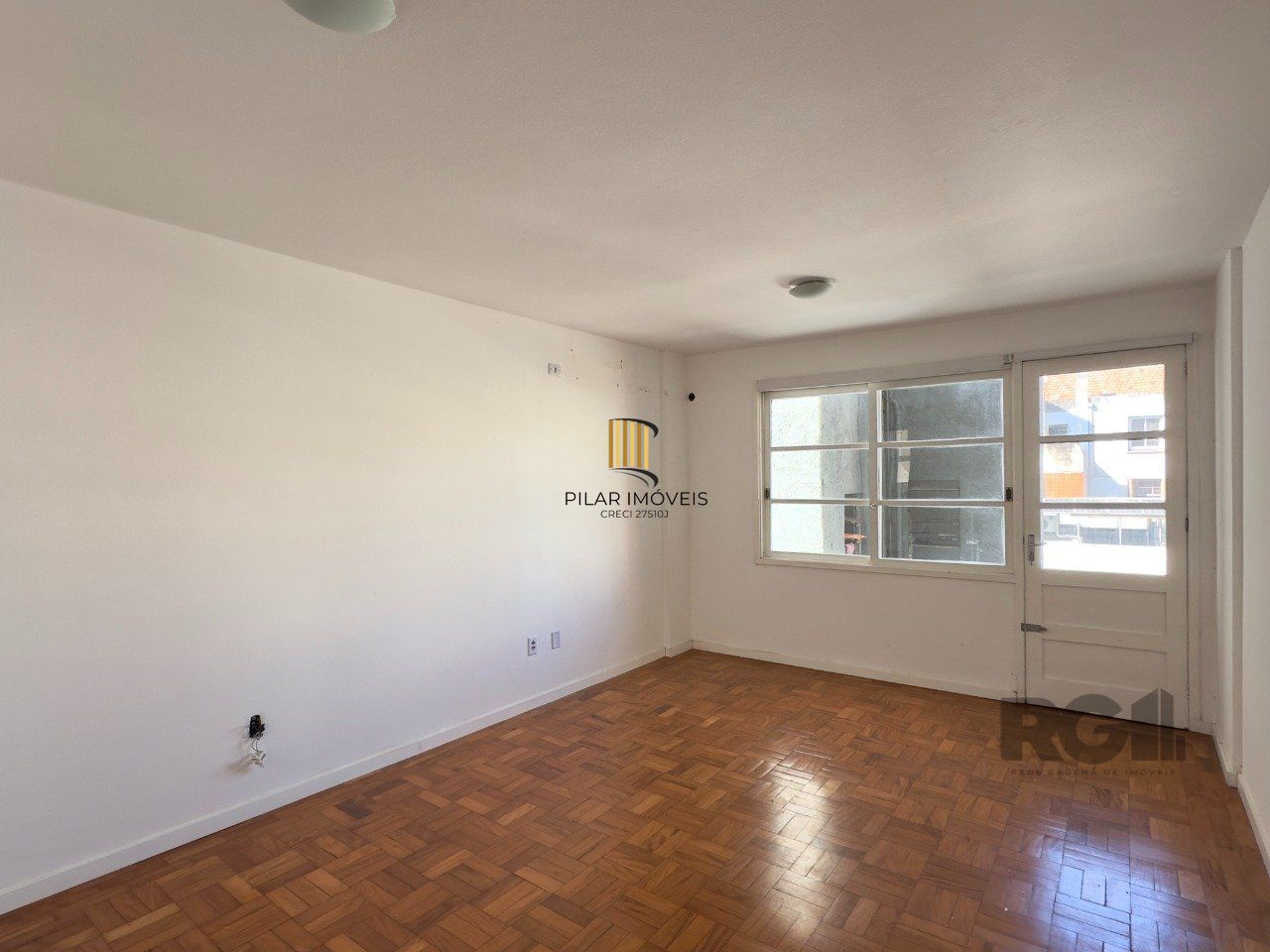 APARTAMENTO JK COM ÓTIMO ESPAÇO E BEM ILUMINADO PRÓXIMO AO GUAÍBA - Pilar Imóveis