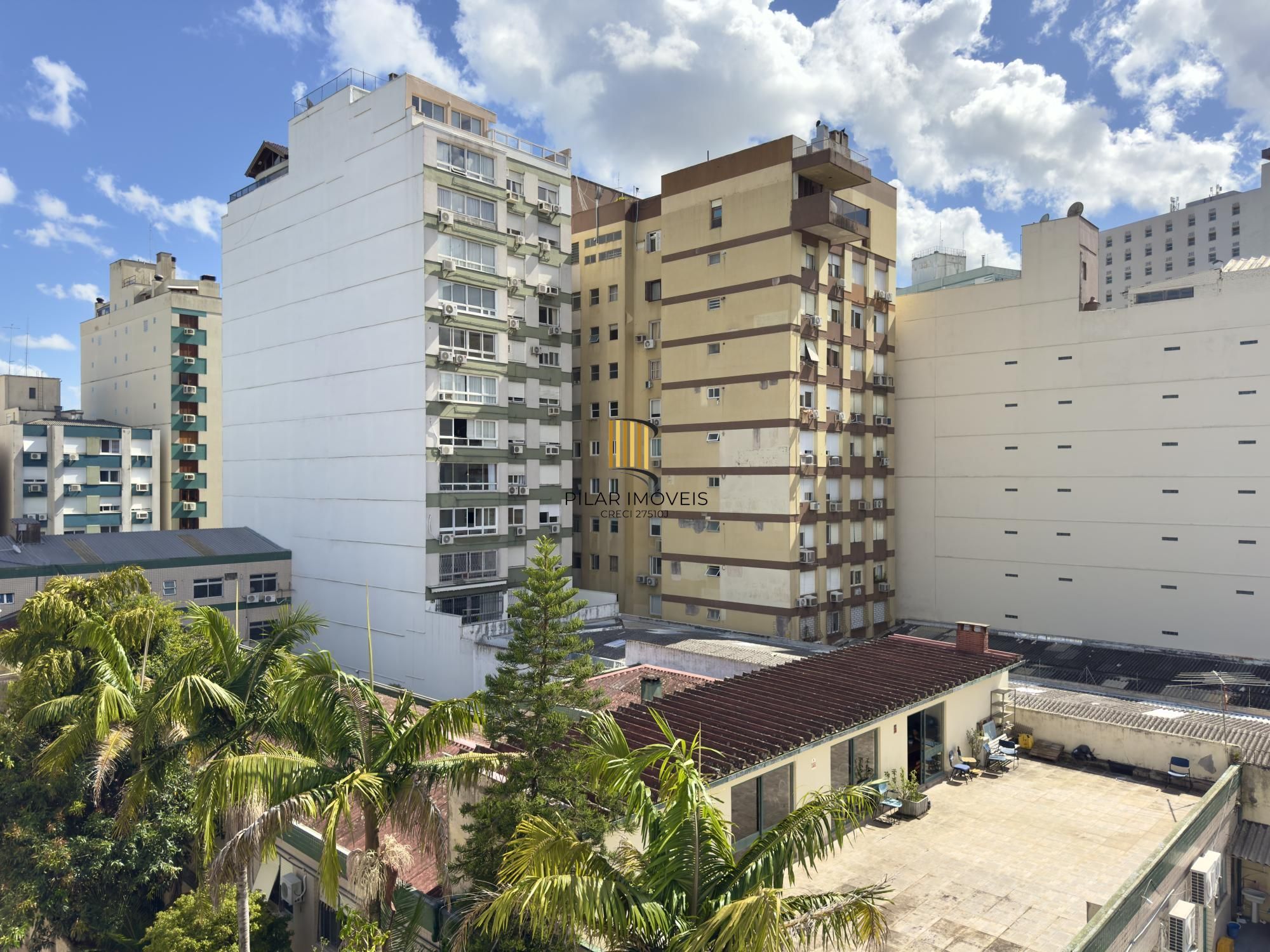 Apartamento de 1 dormitório, em andar alto, vista definida no Centro Histórico