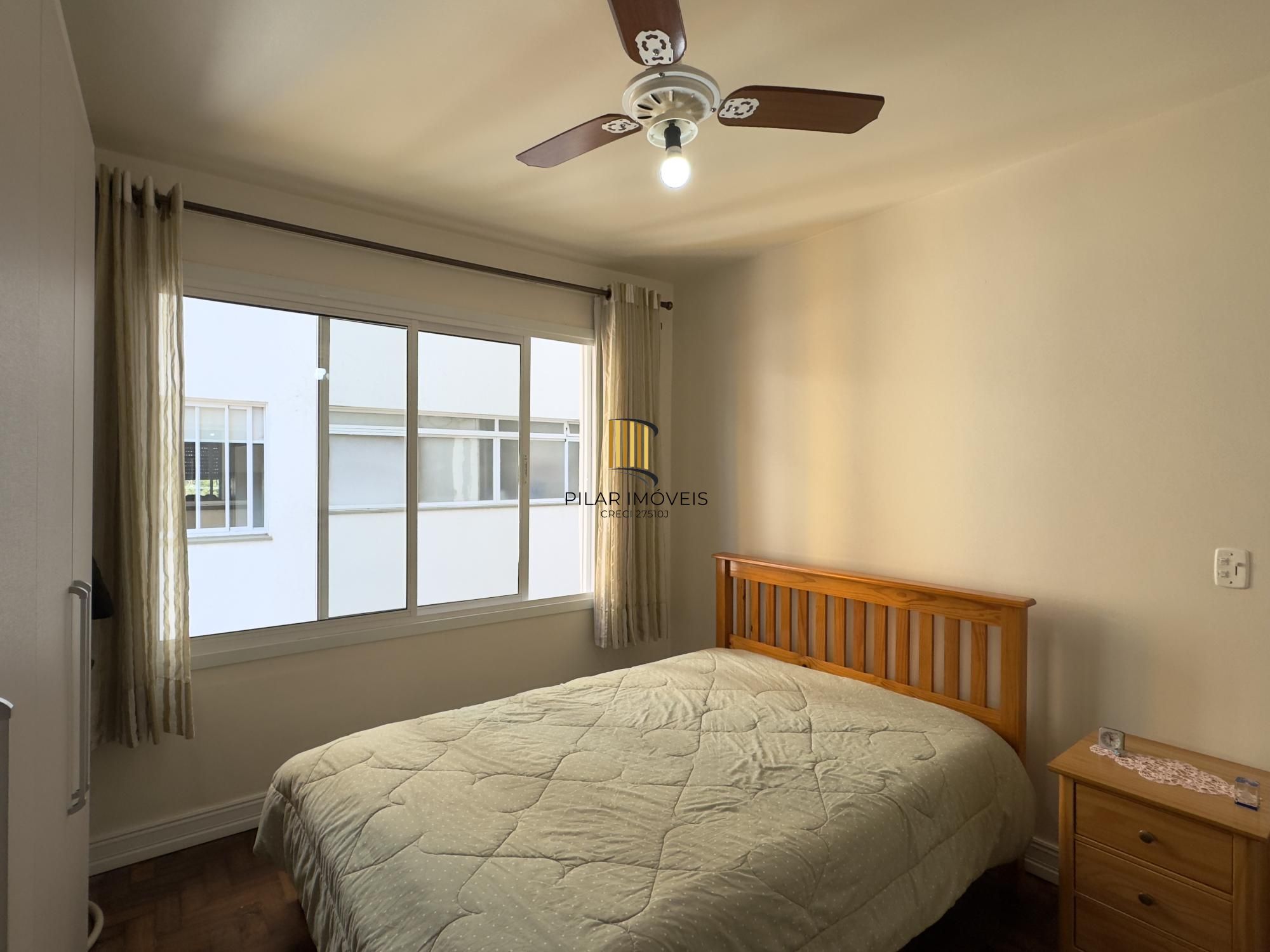 APARTAMENTO 2 DORMITÓRIOS COM PEÇAS AMPLAS NO CENTRO HISTÓRICO