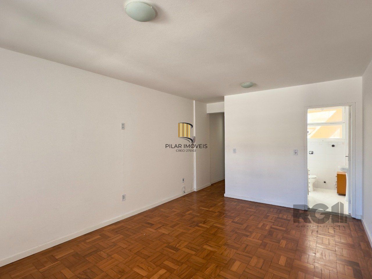 APARTAMENTO JK COM ÓTIMO ESPAÇO E BEM ILUMINADO PRÓXIMO AO GUAÍBA