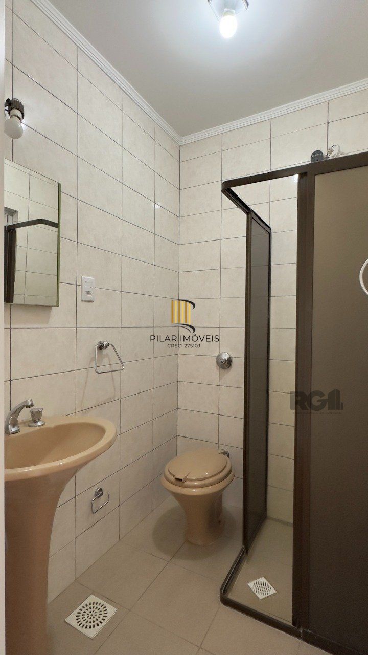 SUPER APARTAMENTO REFORMADO DE 3 DORMITÓRIOS EM ÓTIMA LOCALIZAÇÃO NA DUQUE