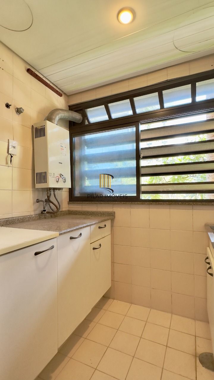 Apartamento 3 dormitórios no bairro Menino Deus
