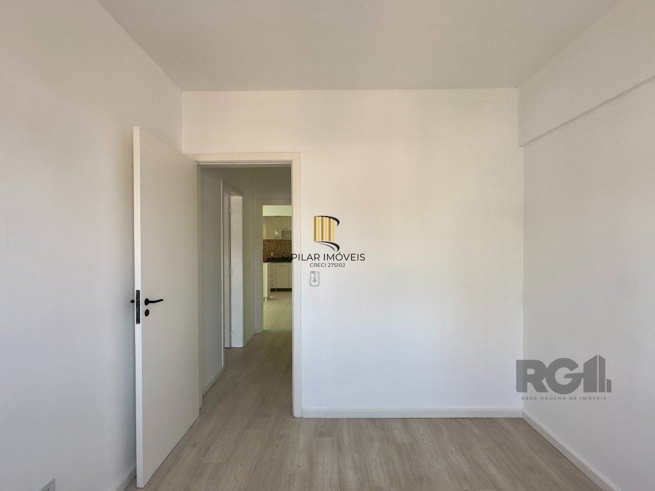 COBERTURA COM 174M², DE FRENTE, 3 DORMITÓRIOS, EM ÓTIMA LOCALIZAÇÃO NO MENINO DEUS
