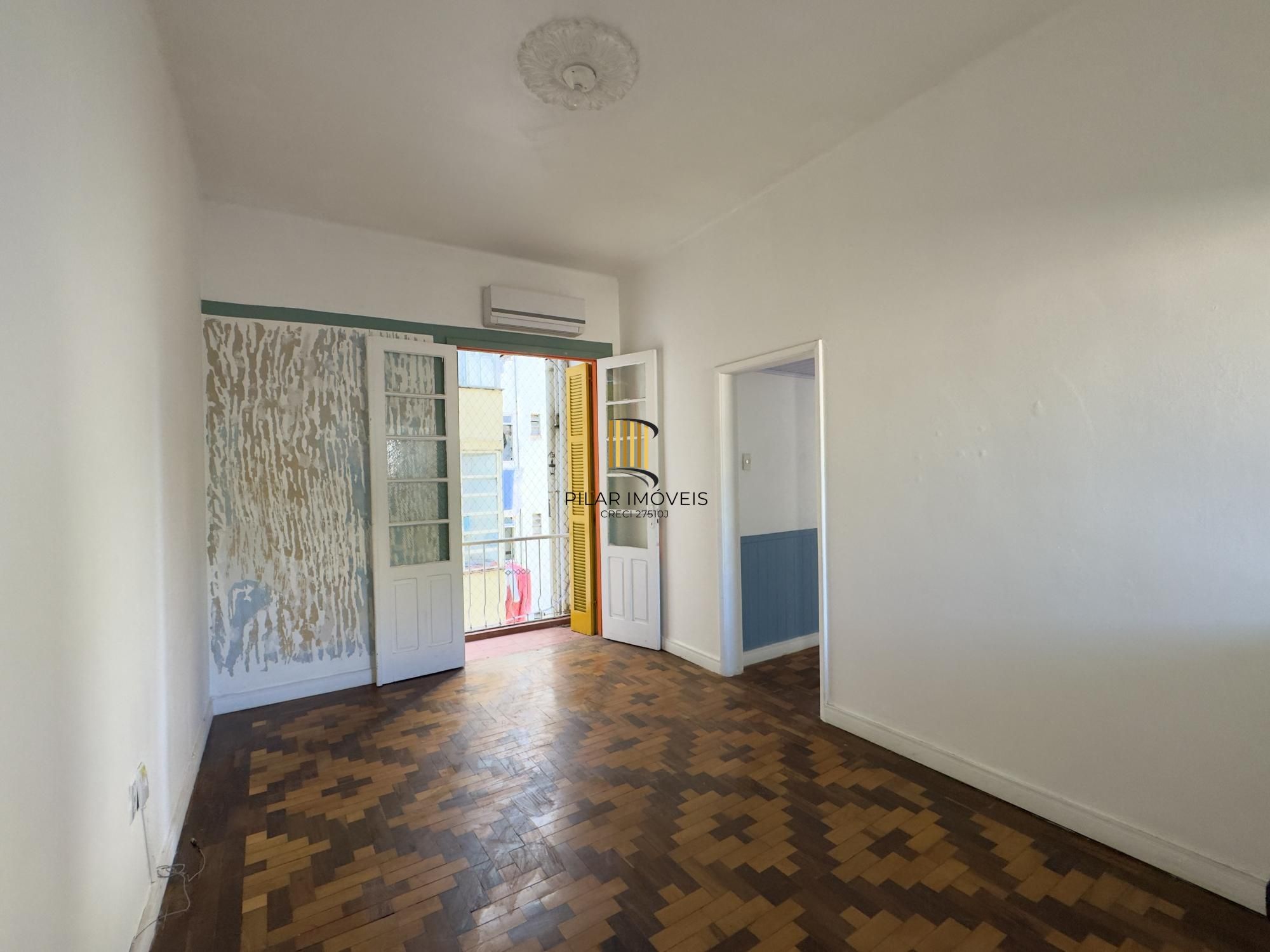 Apartamento 2 dormitórios super silencioso no Centro Histórico - Pilar Imóveis