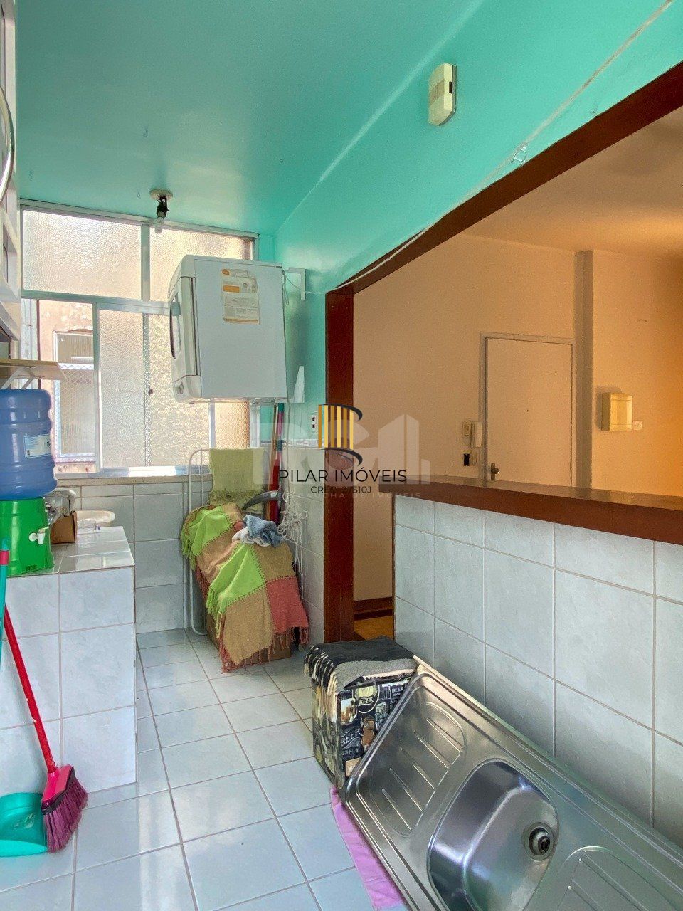 Apartamento 1 dormitório, de frente, com ótima posição solar, no Centro Histórico