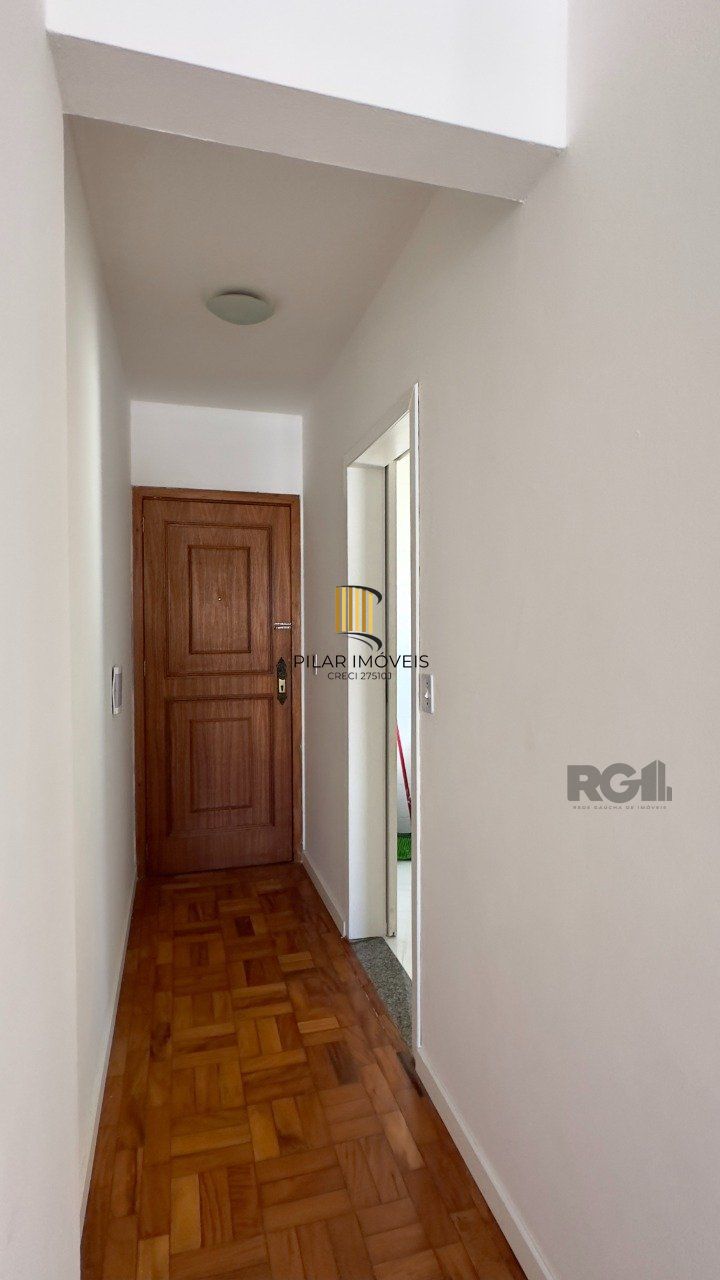 APARTAMENTO JK COM ÓTIMO ESPAÇO E BEM ILUMINADO PRÓXIMO AO GUAÍBA