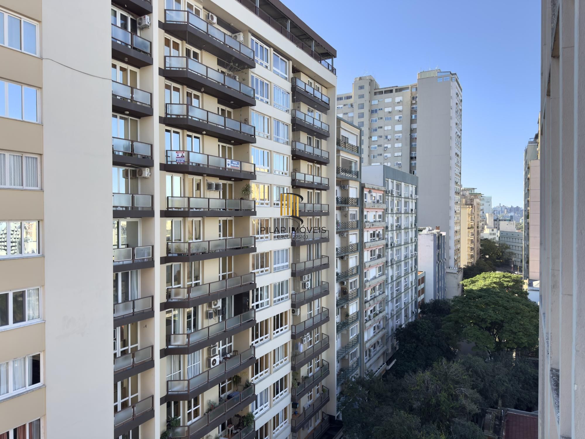 APARTAMENTO 3 DORMITÓRIOS COM LINDA VISTA DA CATEDRAL NO CENTRO HISTÓRICO