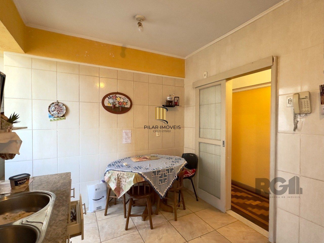 APARTAMENTO 3 DORMITÓRIOS DE 99M², COM SACADA, EM FRENTE À SANTA CASA NO CENTRO HISTÓRICO