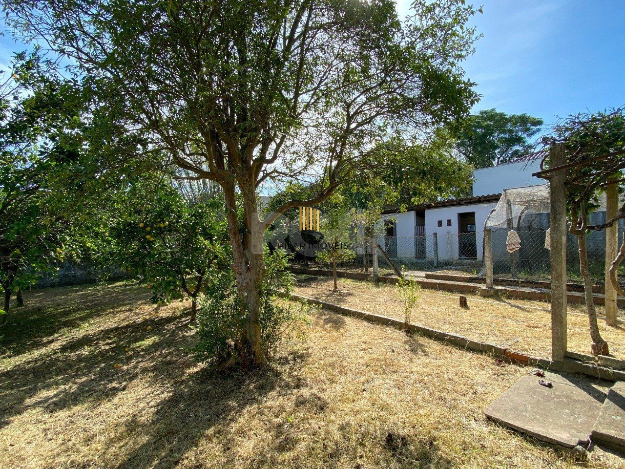 Casa com 4 dormitórios, no bairro Nossa Senhora das Graças em Canoas/RS