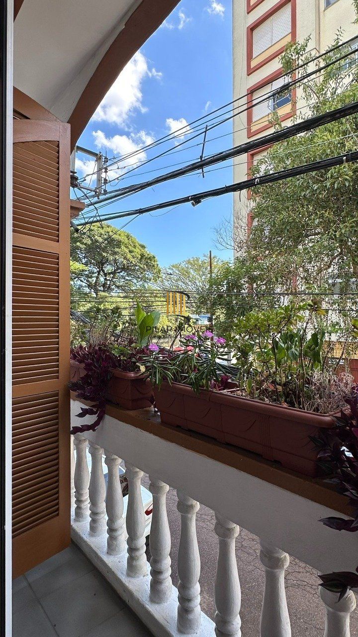 CASA TOTALMENTE REFORMADA EM ÓTIMA LOCALIZAÇÃO NO CENTRO HISTÓRICO