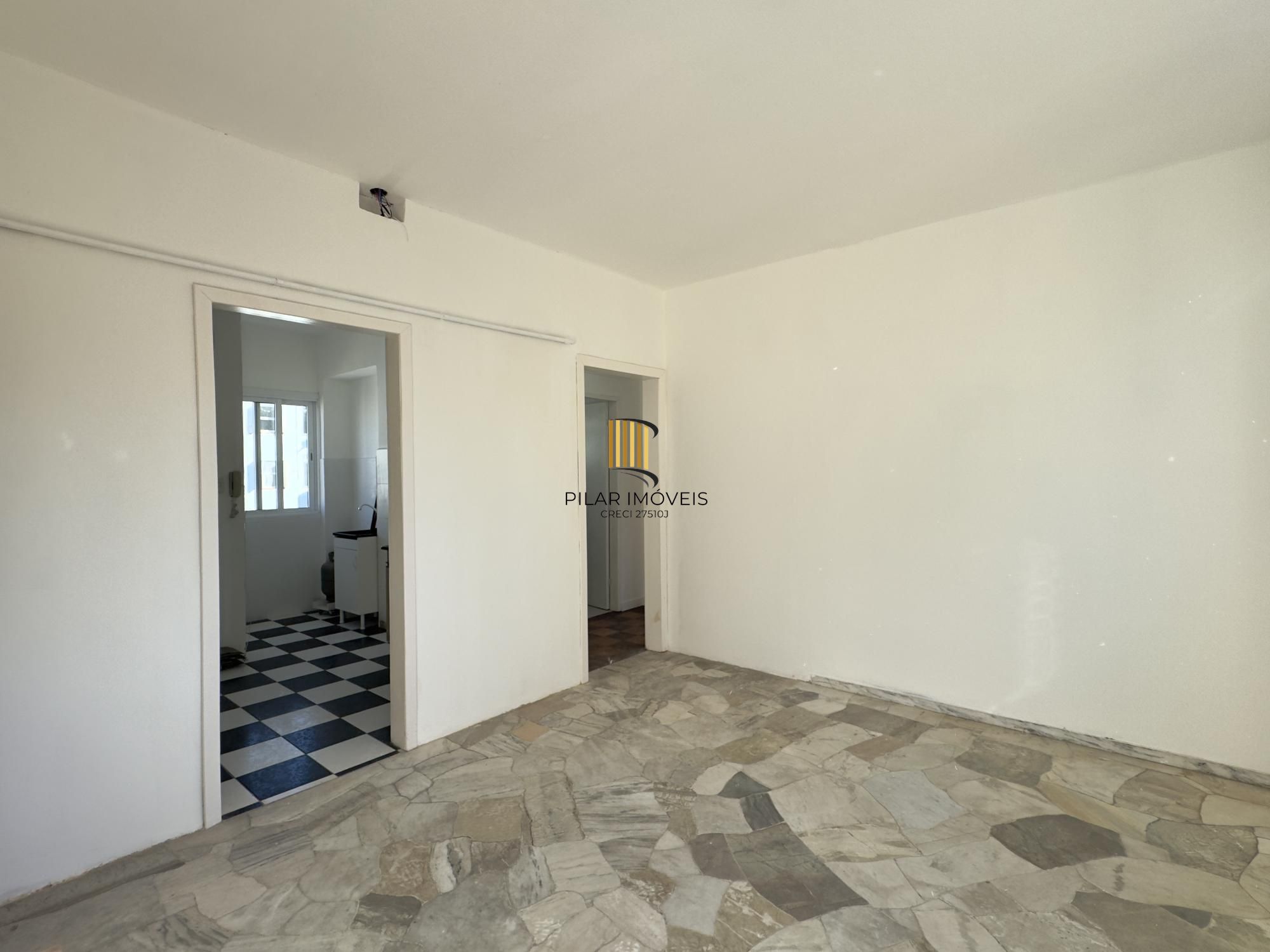 APARTAMENTO 2 DORMITÓRIOS REFORMADO COM LINDA VISTA NO CENTRO HISTÓRICO