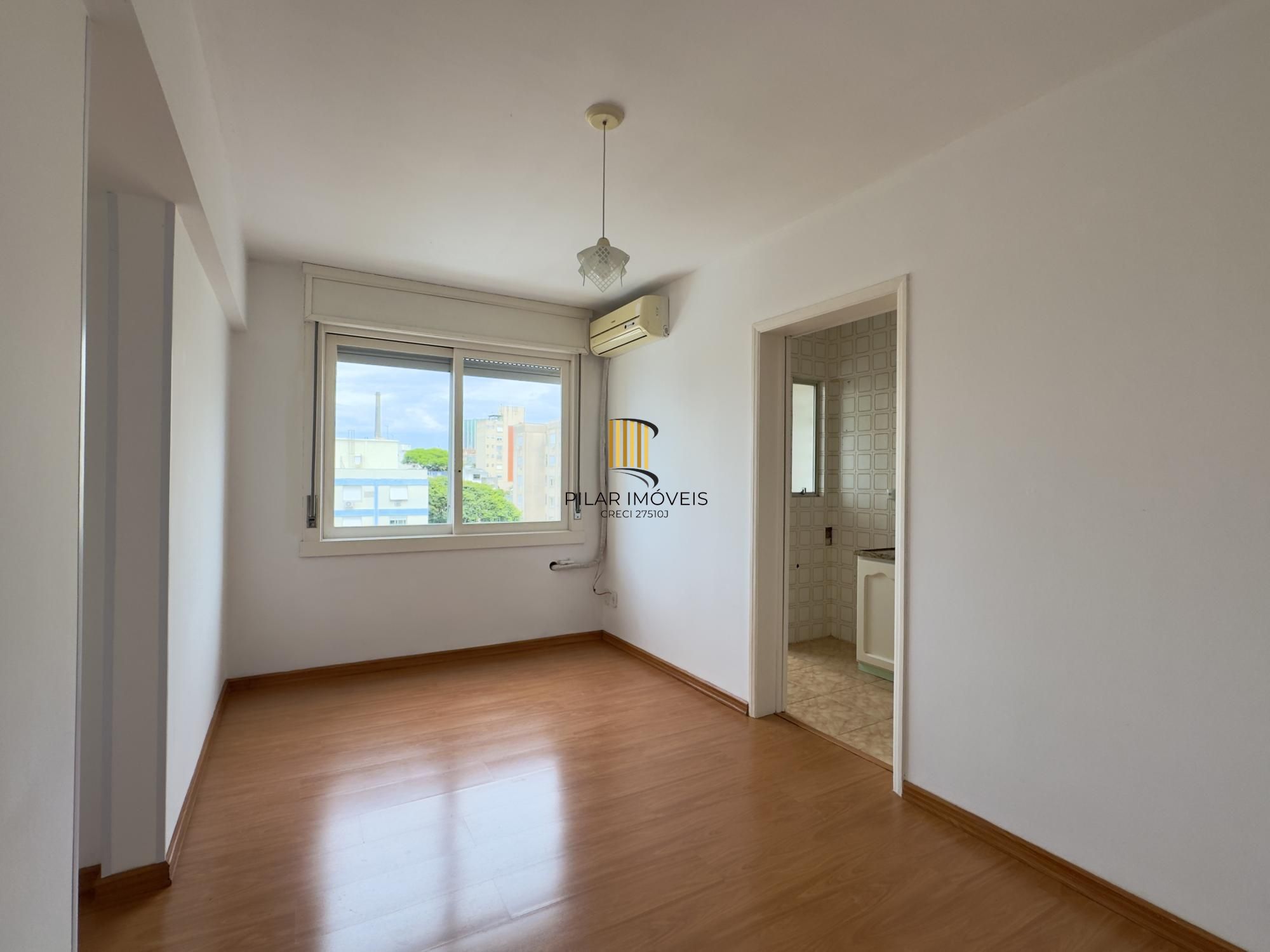 Apartamento 1 dormitório com vista para o Guaíba no Centro Histórico