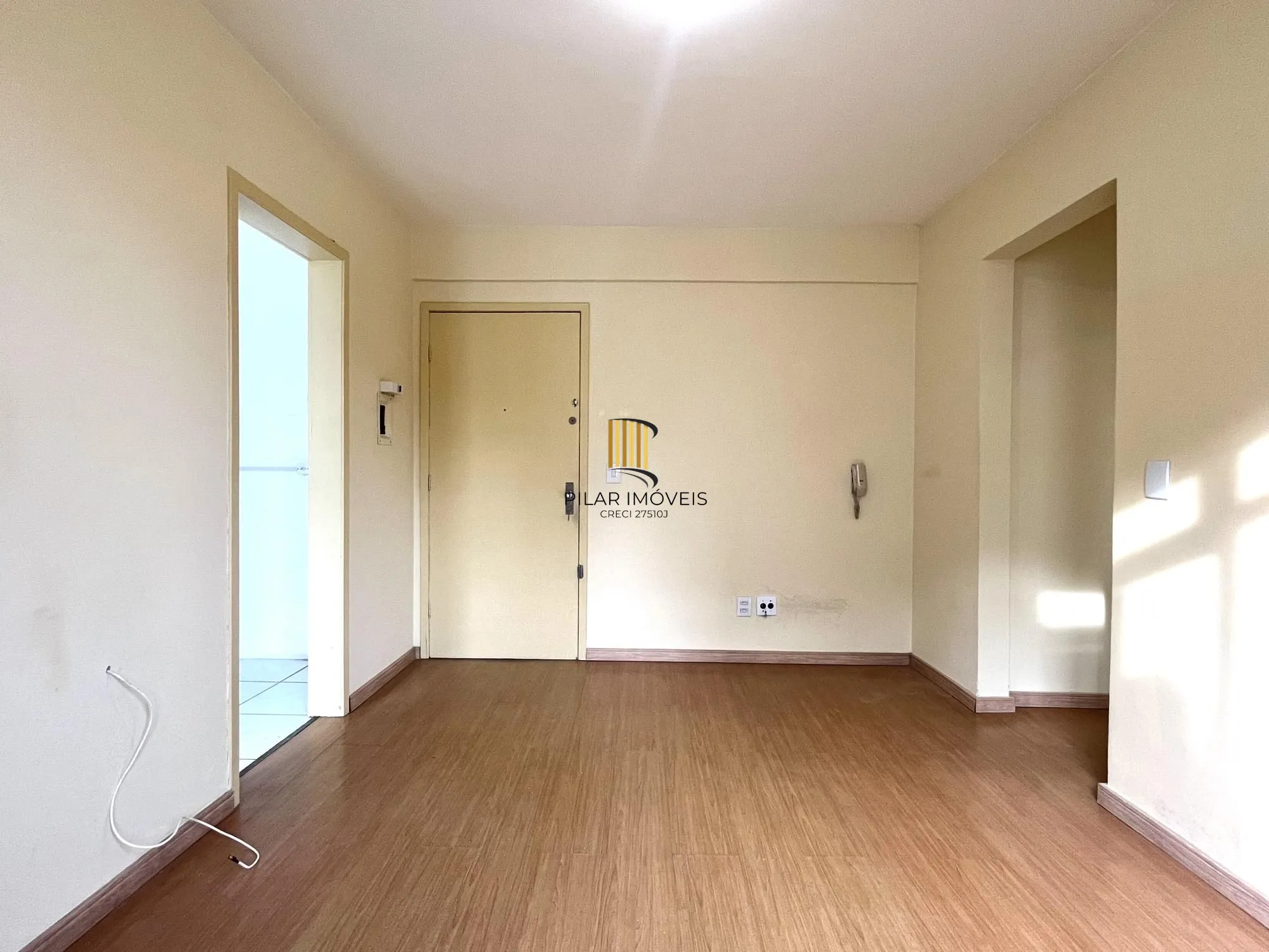 APARTAMENTO 1 DORMITÓRIO COM VAGA DE GARAGEM