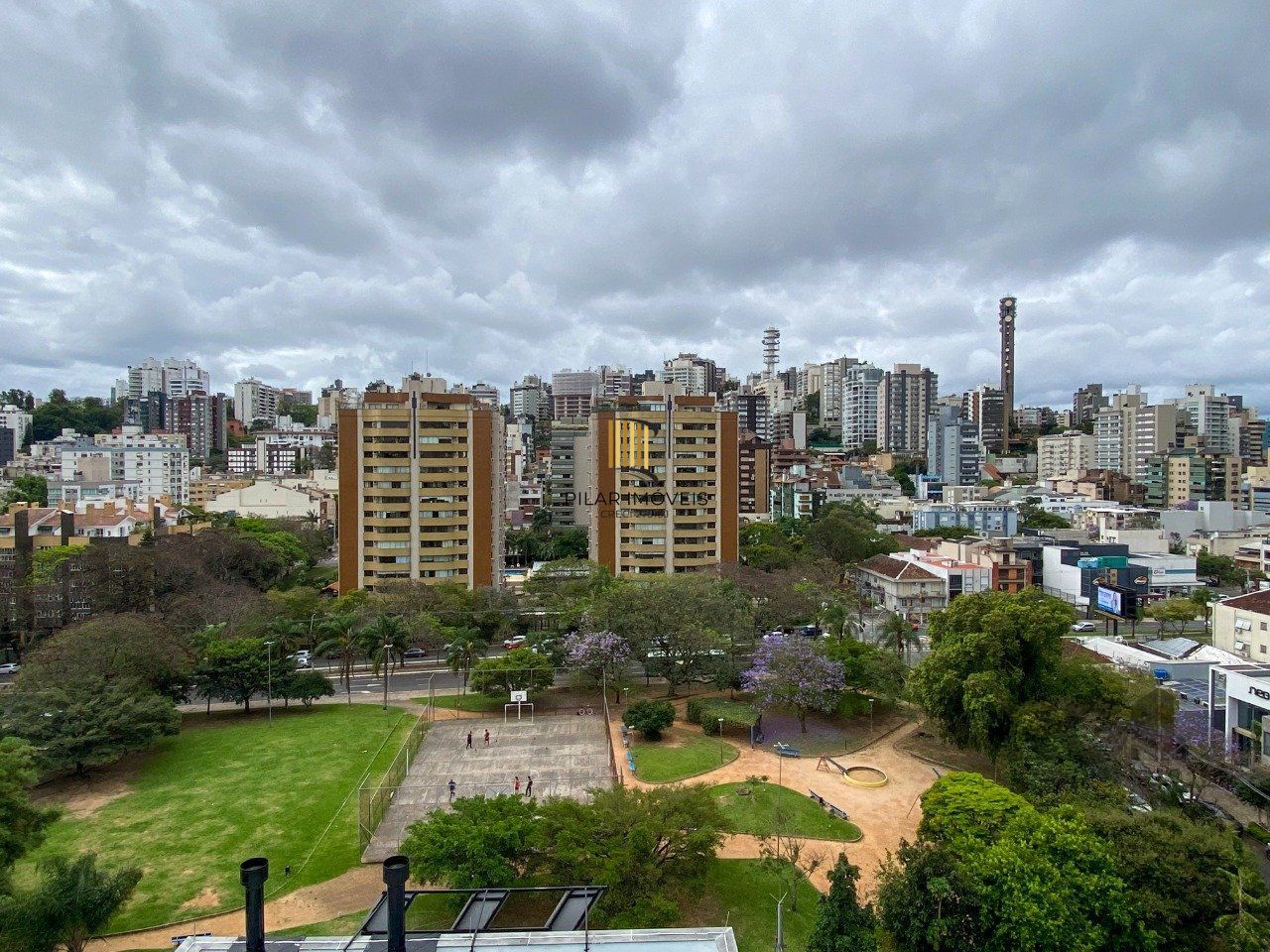 APARTAMENTO 2 DORMITÓRIOS COM VISTA DEFINIDA NA PARTE PLANA DO BELA VISTA