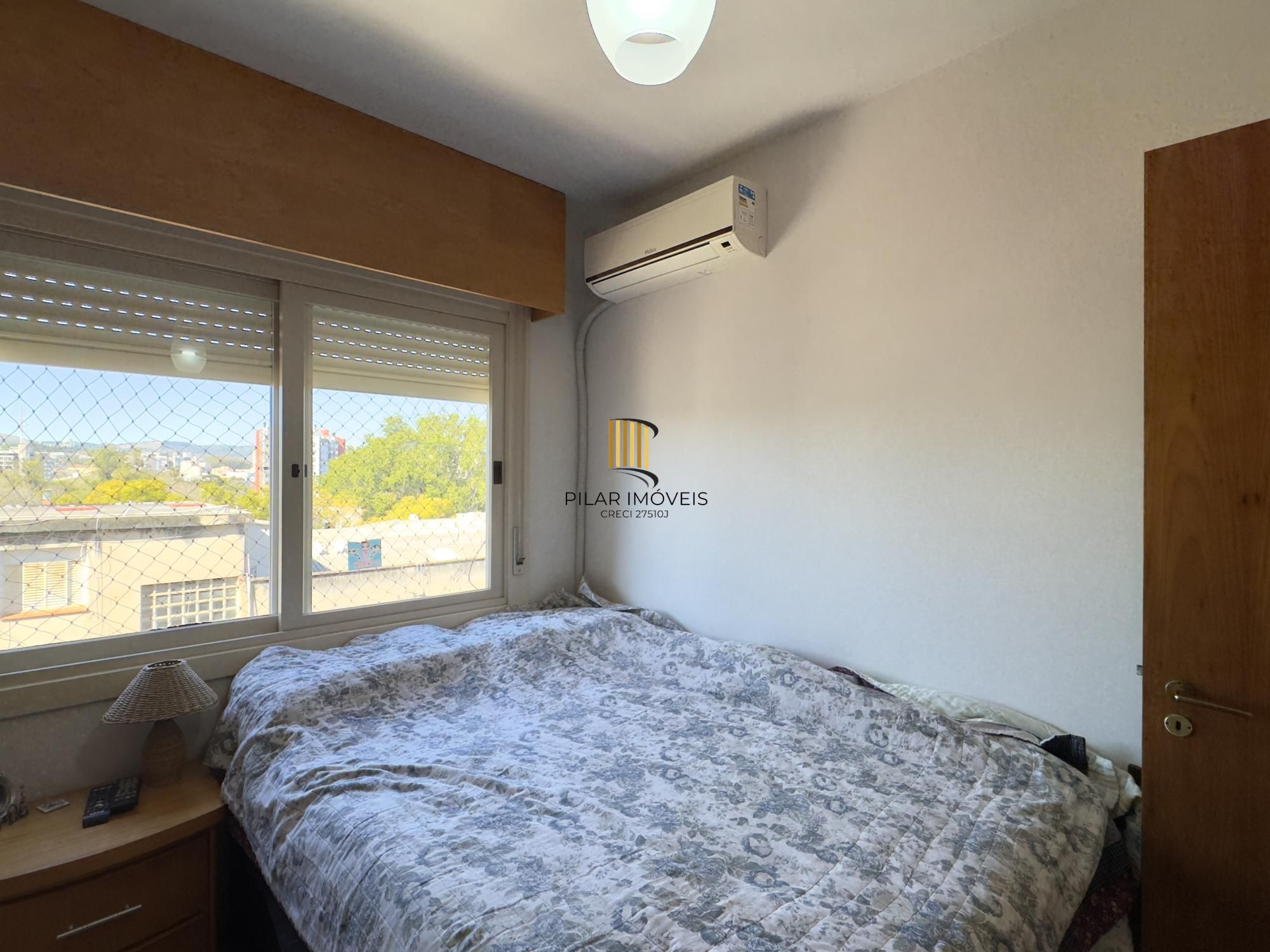 Apartamento 2 dormitórios, com lavabo e vaga de garagem na Cidade Baixa