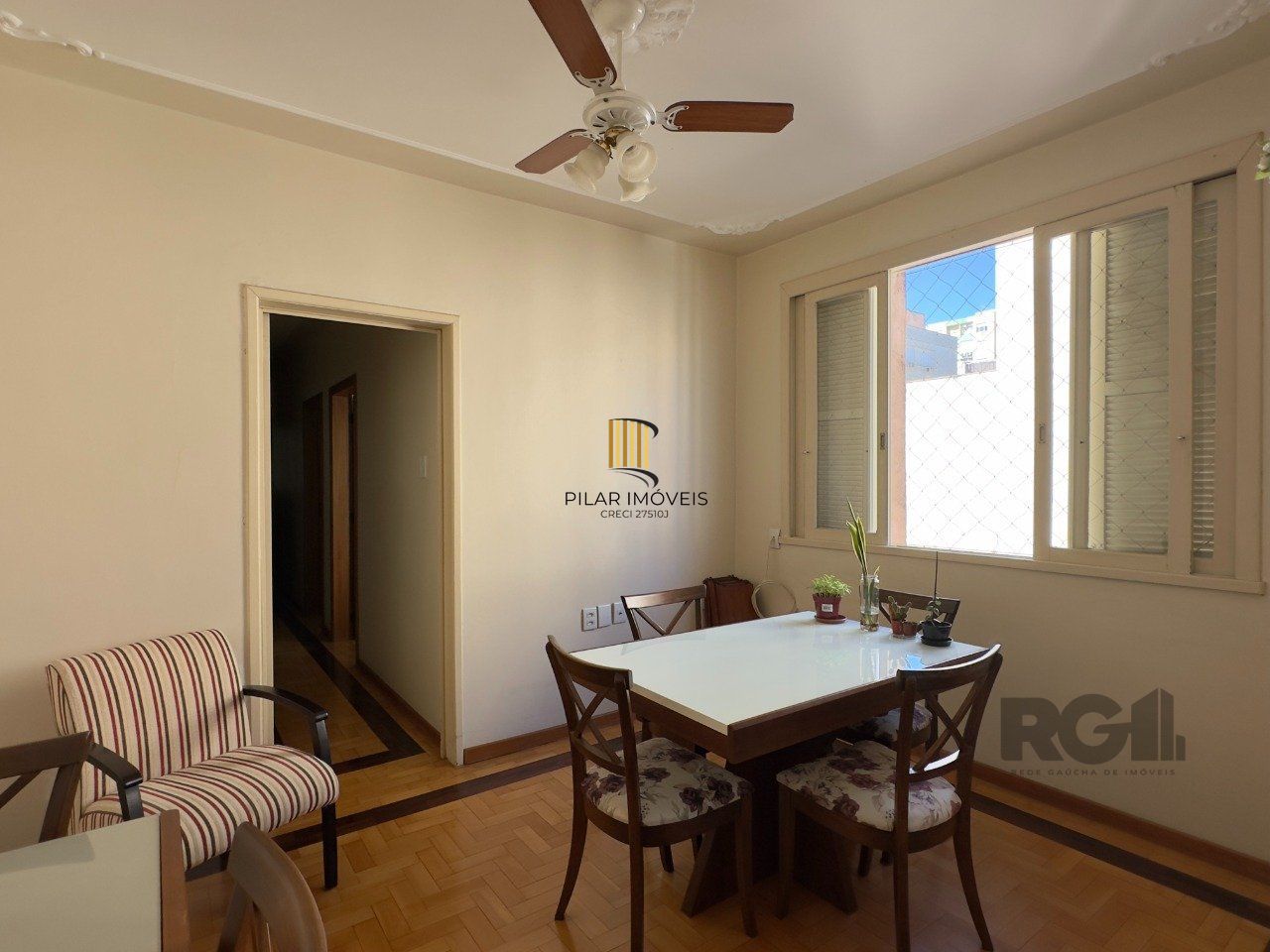 APARTAMENTO 3 DORMITÓRIOS, DE FRENTE E REFORMADO, NO CENTRO HISTÓRICO