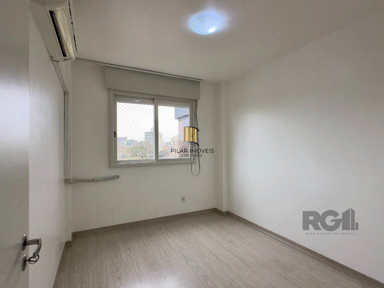 OPORTUNIDADE: APARTAMENTO 3 DORMITÓRIOS COM SUÍTE E VAGA DE GARAGEM NO MENINO DEUS