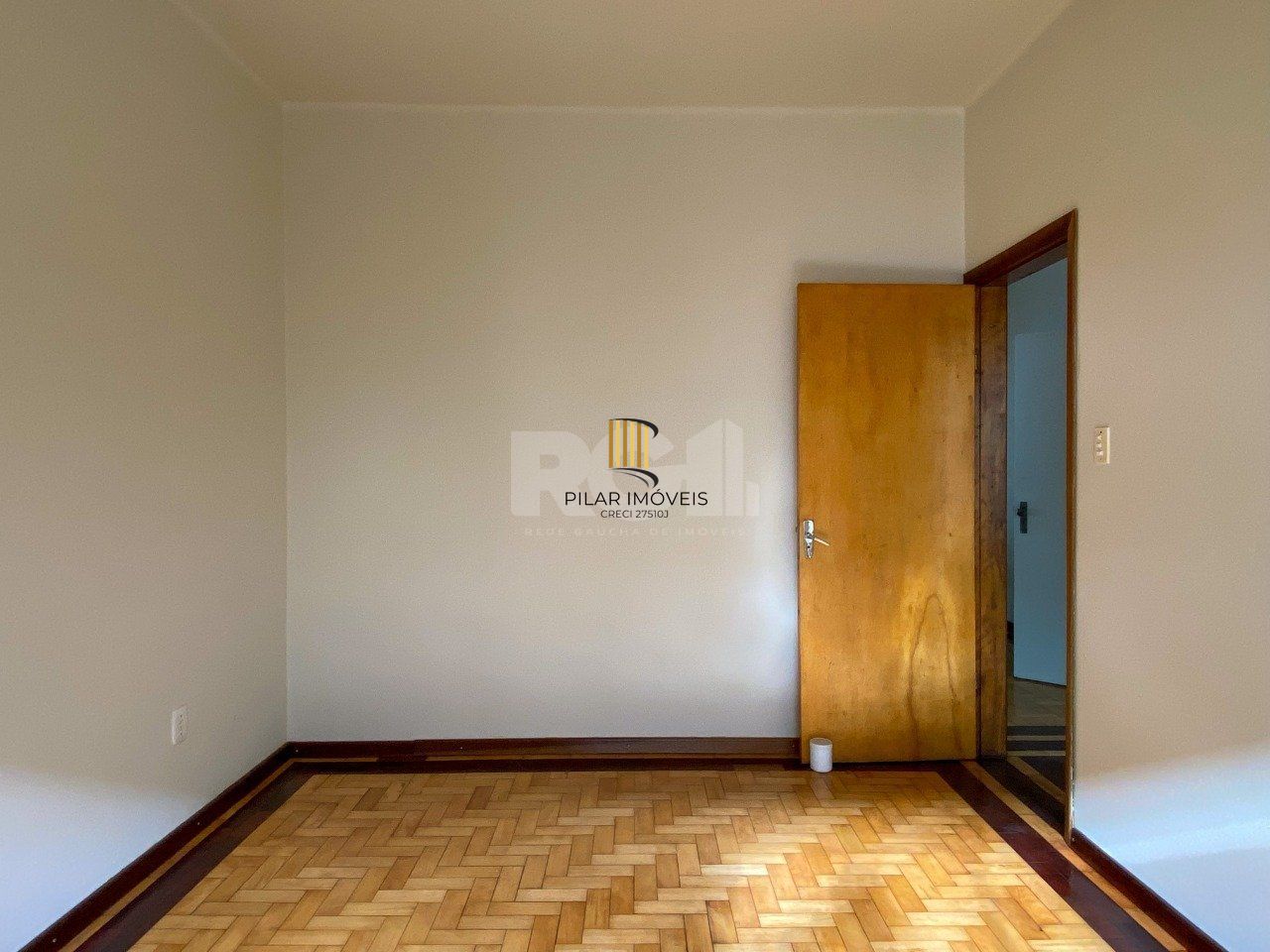 Apartamento 1 dormitório, de frente, com ótima posição solar, no Centro Histórico