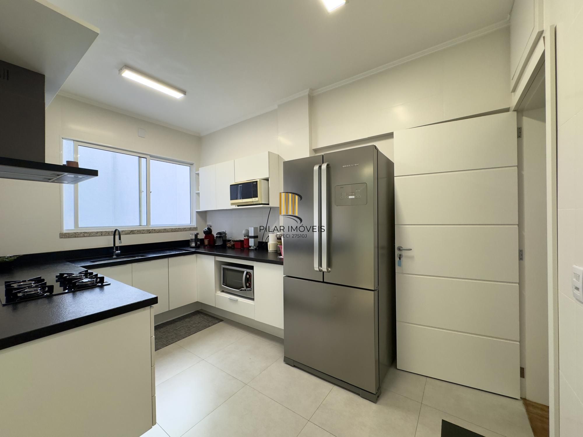 Apartamento 3 dormitórios no bairro Centro Histórico