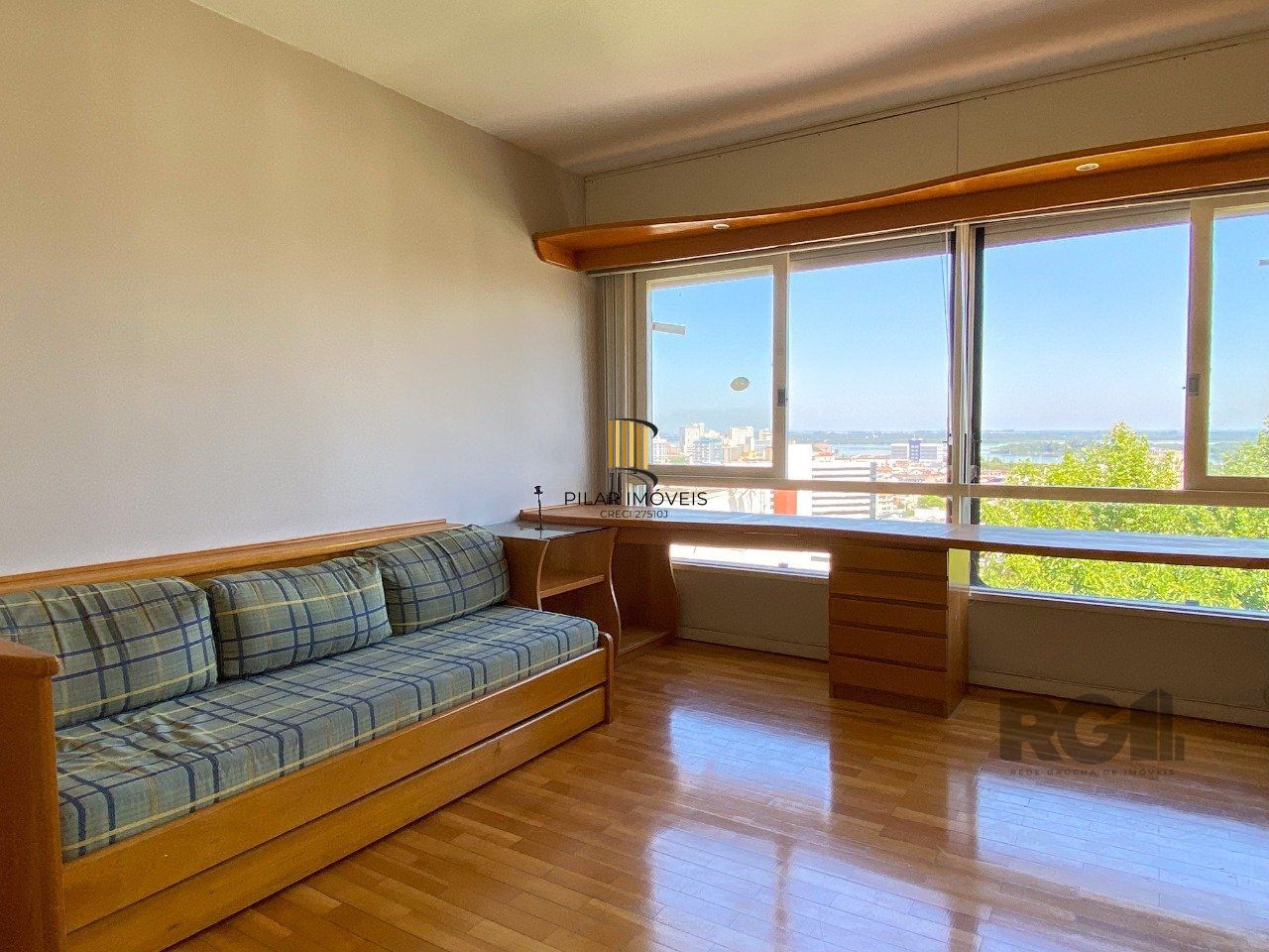 Apartamento com muito conforto e ótima iluminação no Moinhos de Vento
