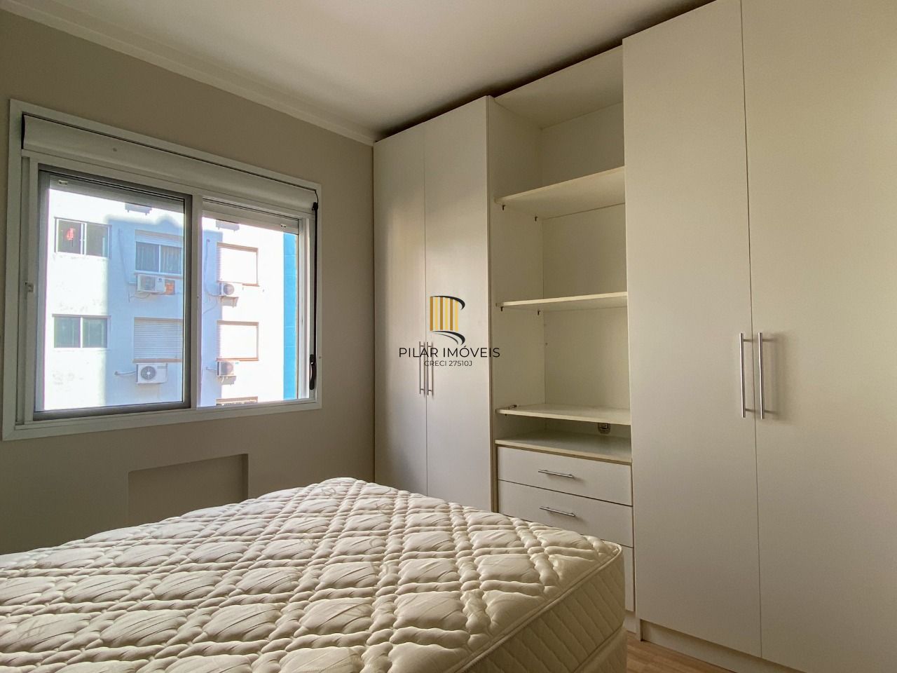 Apartamento completamente mobiliado em prédio com infra no Centro Histórico