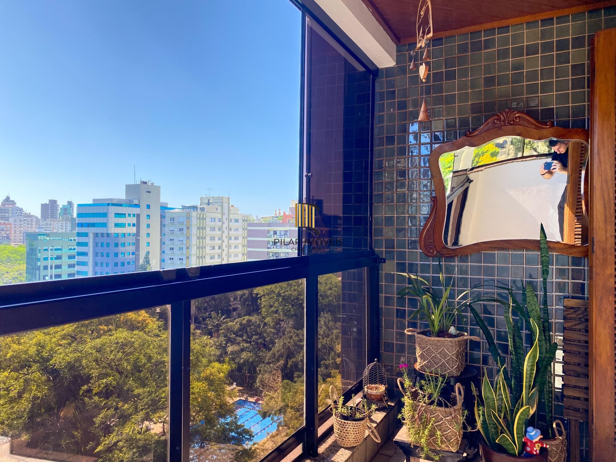 Apartamento 3 dormitório, 2 vagas e depósito a poucos metros do Parcão
