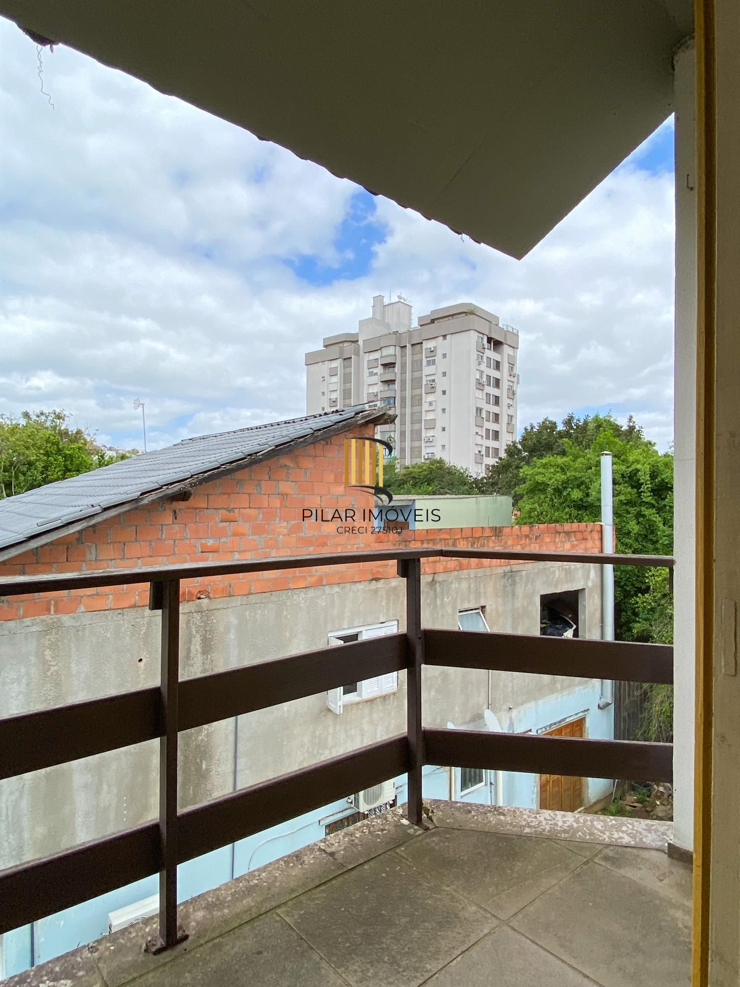 APARTAMENTO 1 DORMITÓRIO COM SACADA DE 44M² NO BAIRRO PARTENON