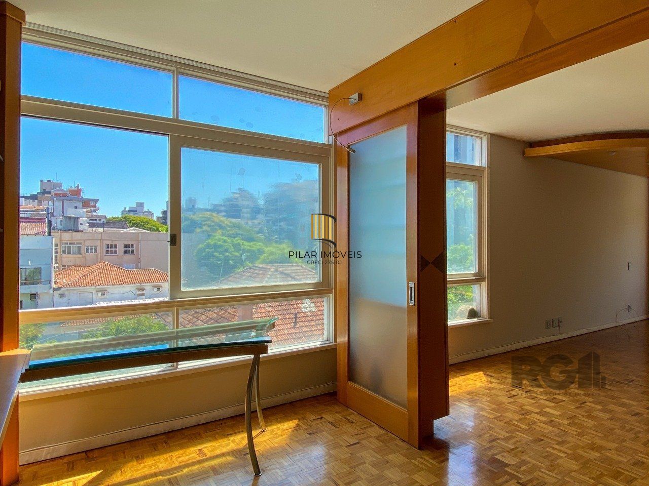 Apartamento com muito conforto e ótima iluminação no Moinhos de Vento