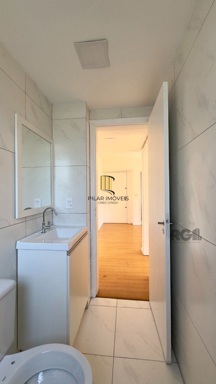 APARTAMENTO 1 DORMITÓRIO EM ANDAR ALTO COM VISTA PARA GUAÍBA NO CENTRO HISTÓRICO