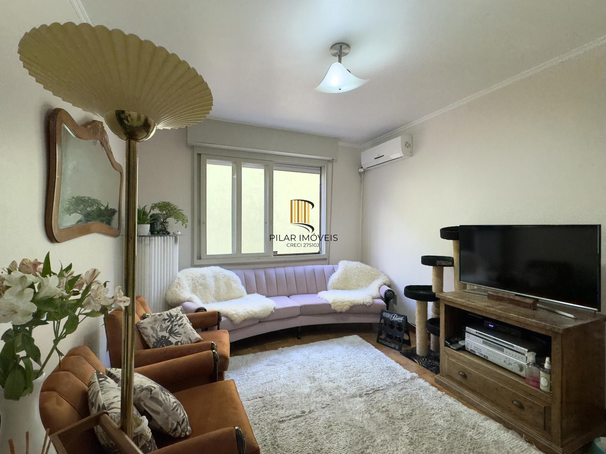 APARTAMENTO 2 DORMITÓRIOS SUPER CHARMOSO NO BAIRRO CENTRO HISTÓRICO