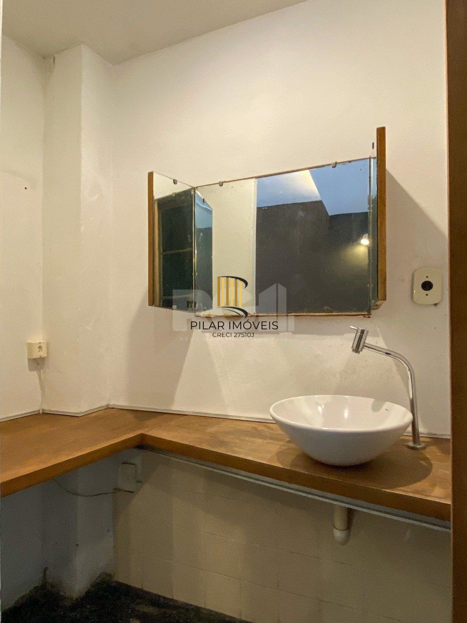 Casa Comercial para Venda - 60m², 0 dormitórios, Centro Histórico
