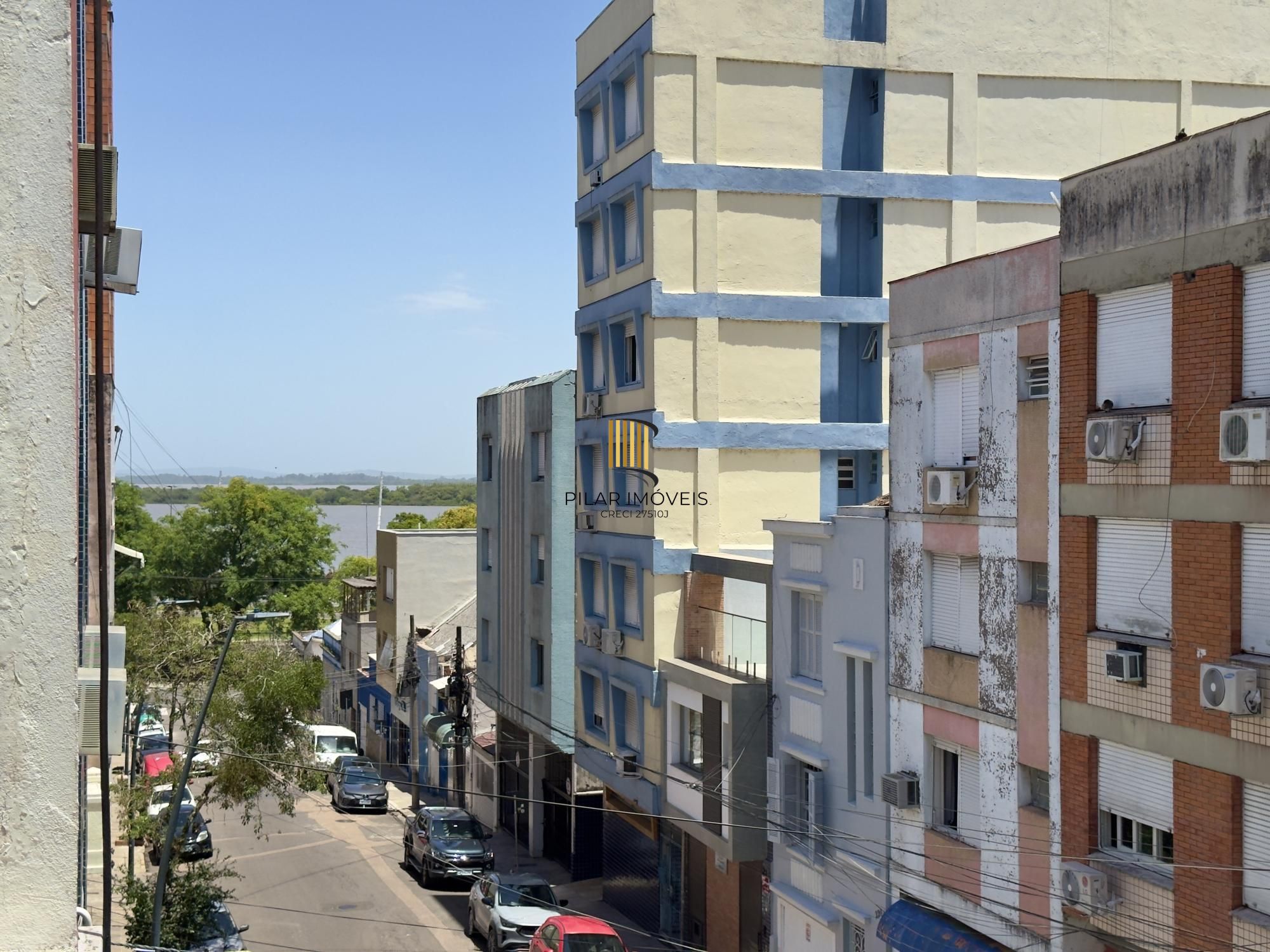 Apartamento 2 dormitórios, pronto para morar, próximo à Usina do Gasômetro